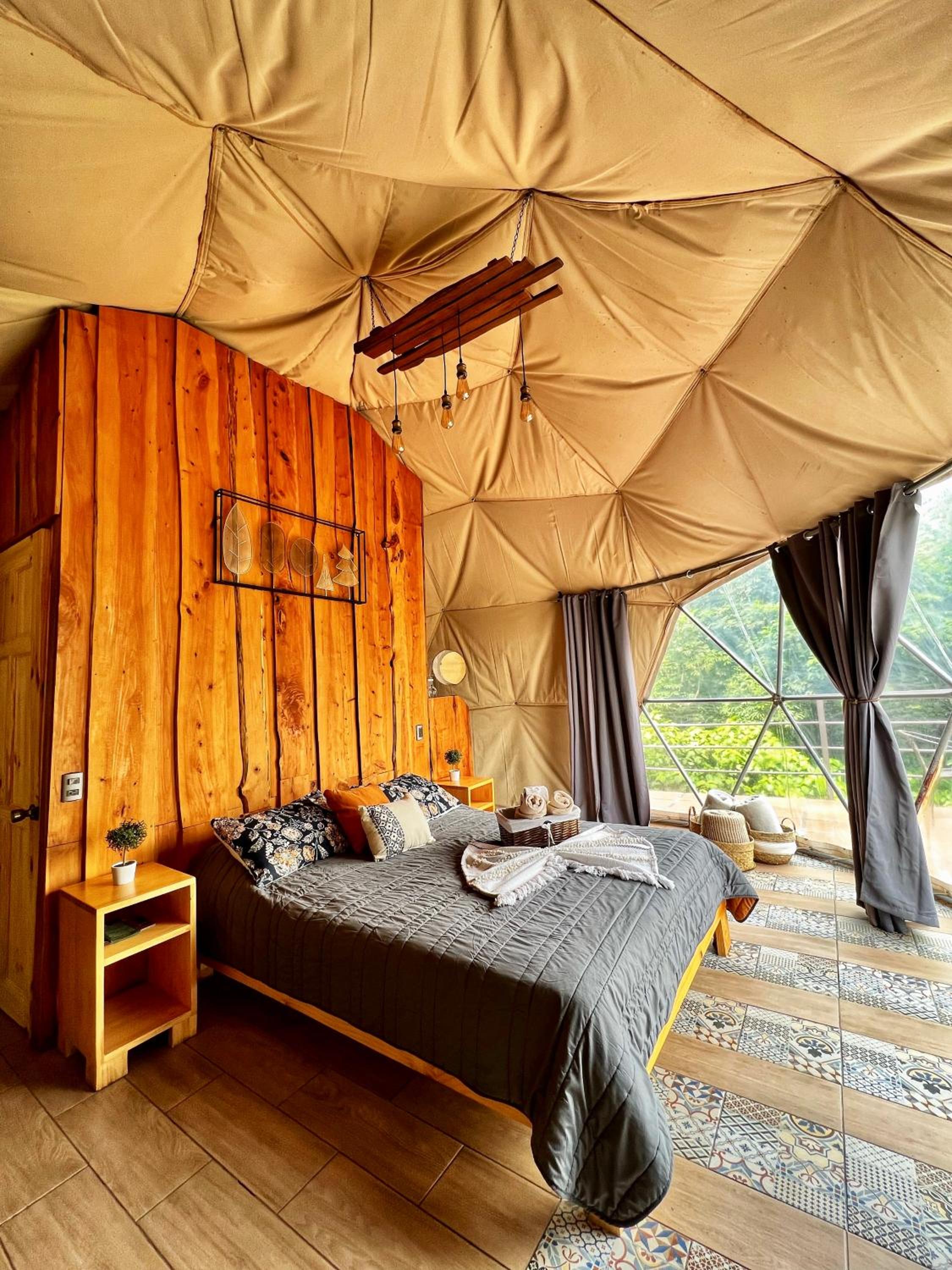 Green Noise Glamping