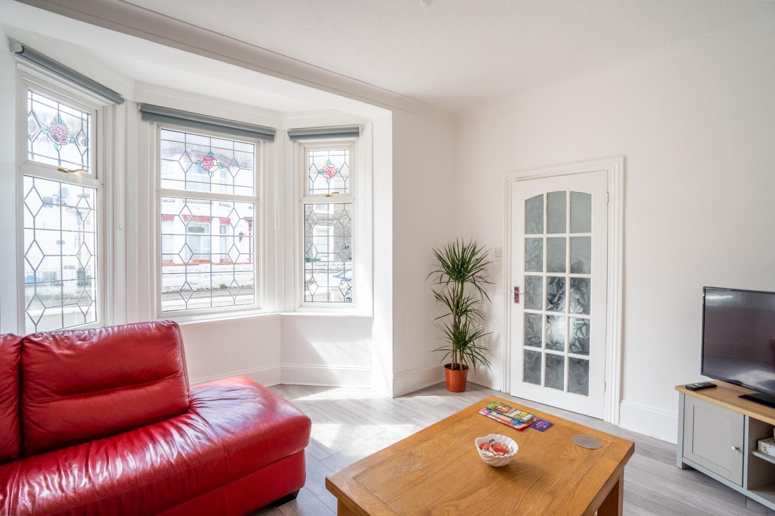 I know you'll love this house 5min walk from beach