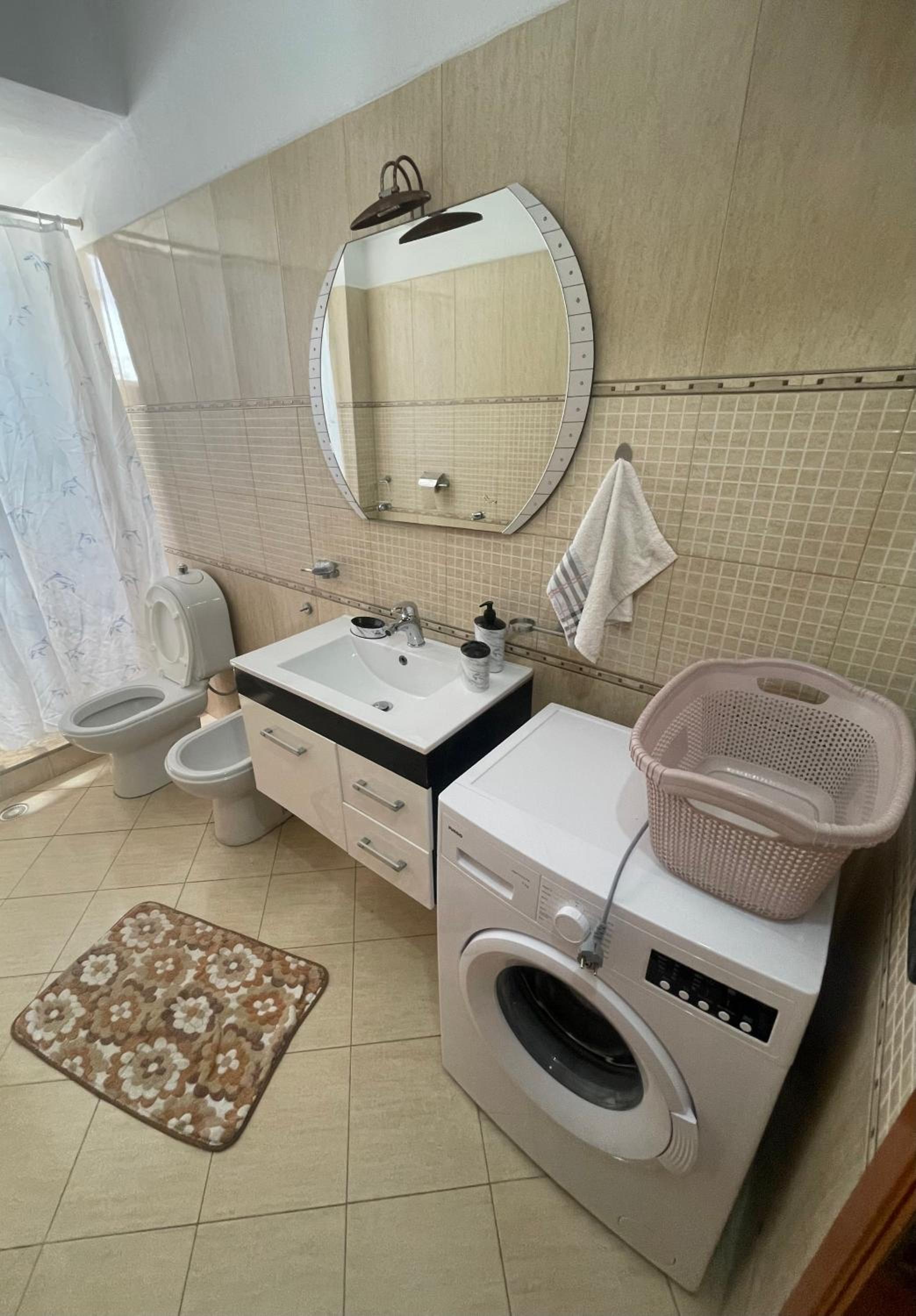 Deon Apartment