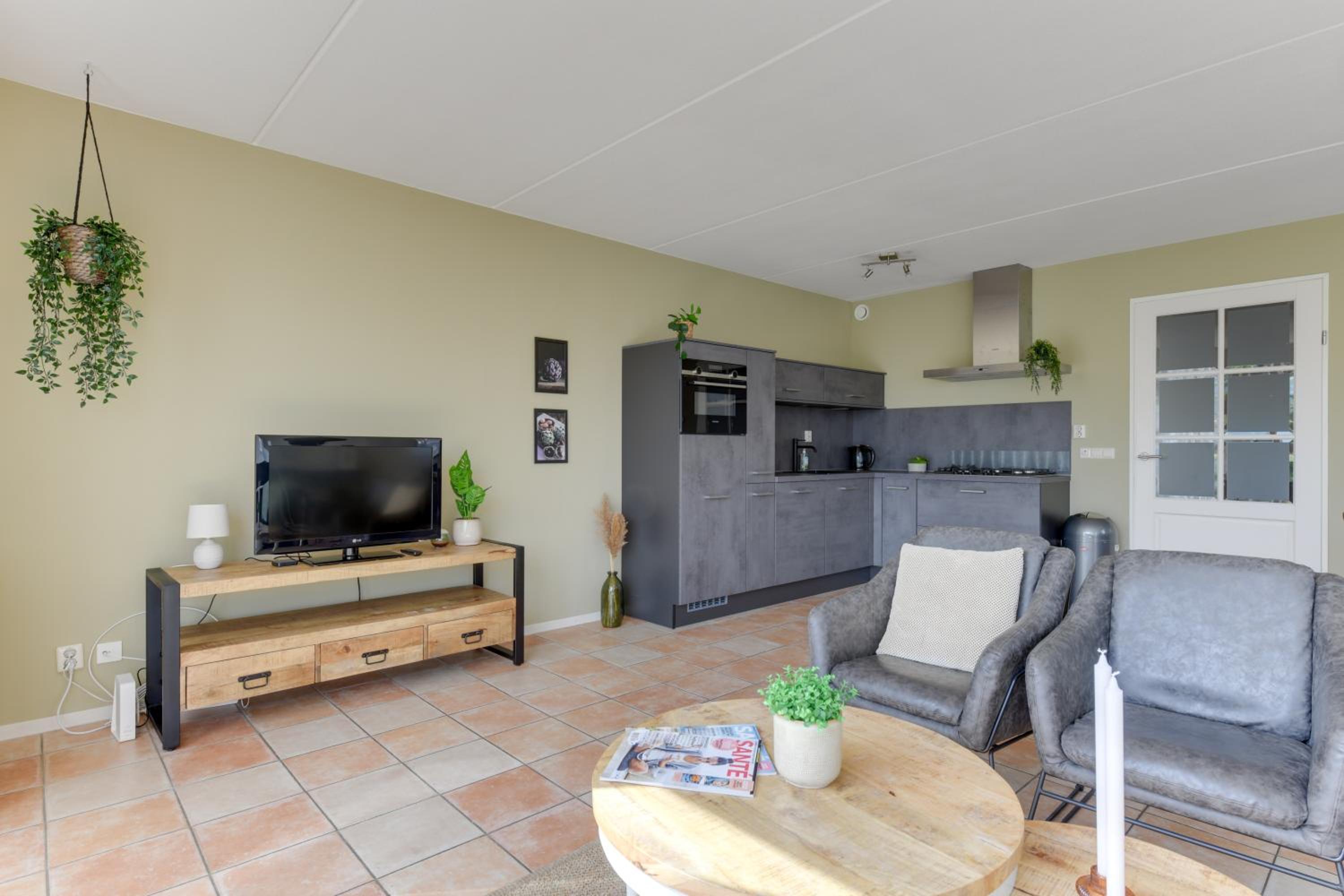 Meerzicht 59 - Ideal family appt for 6 persons view 4