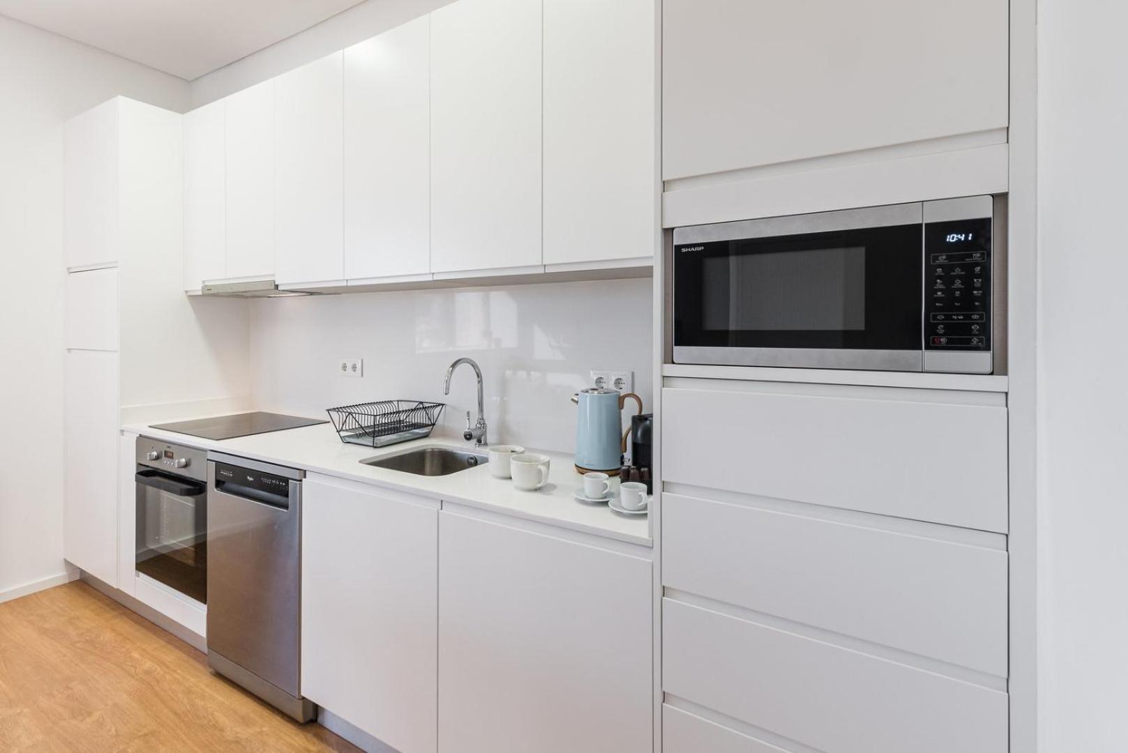 GuestReady - Everflowing en Porto — kitchen