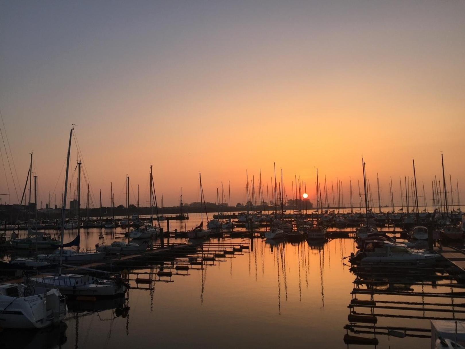 Hausboot Sundowner - Huus & Meer