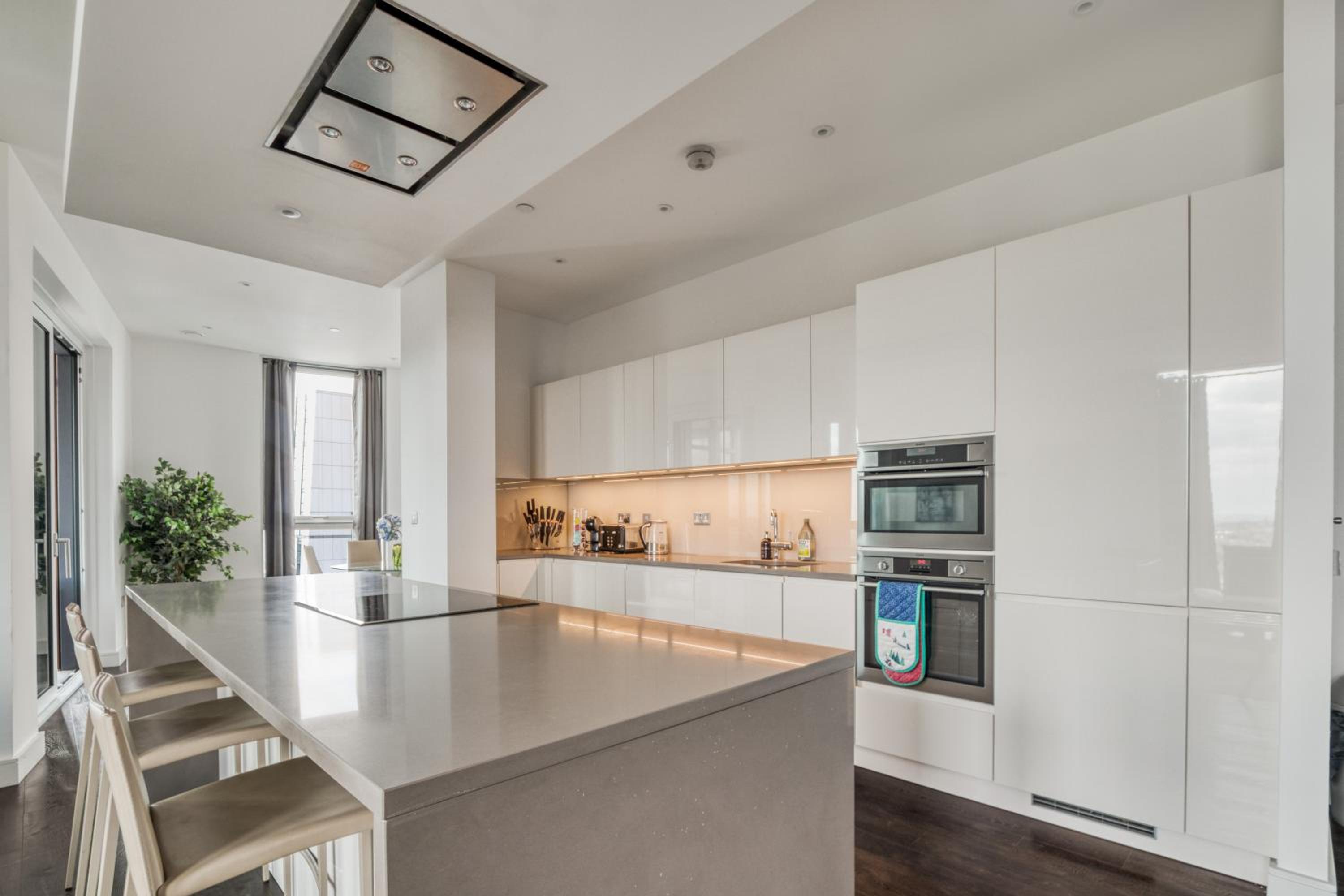 Stunning 360º View Luxurious Penthouse