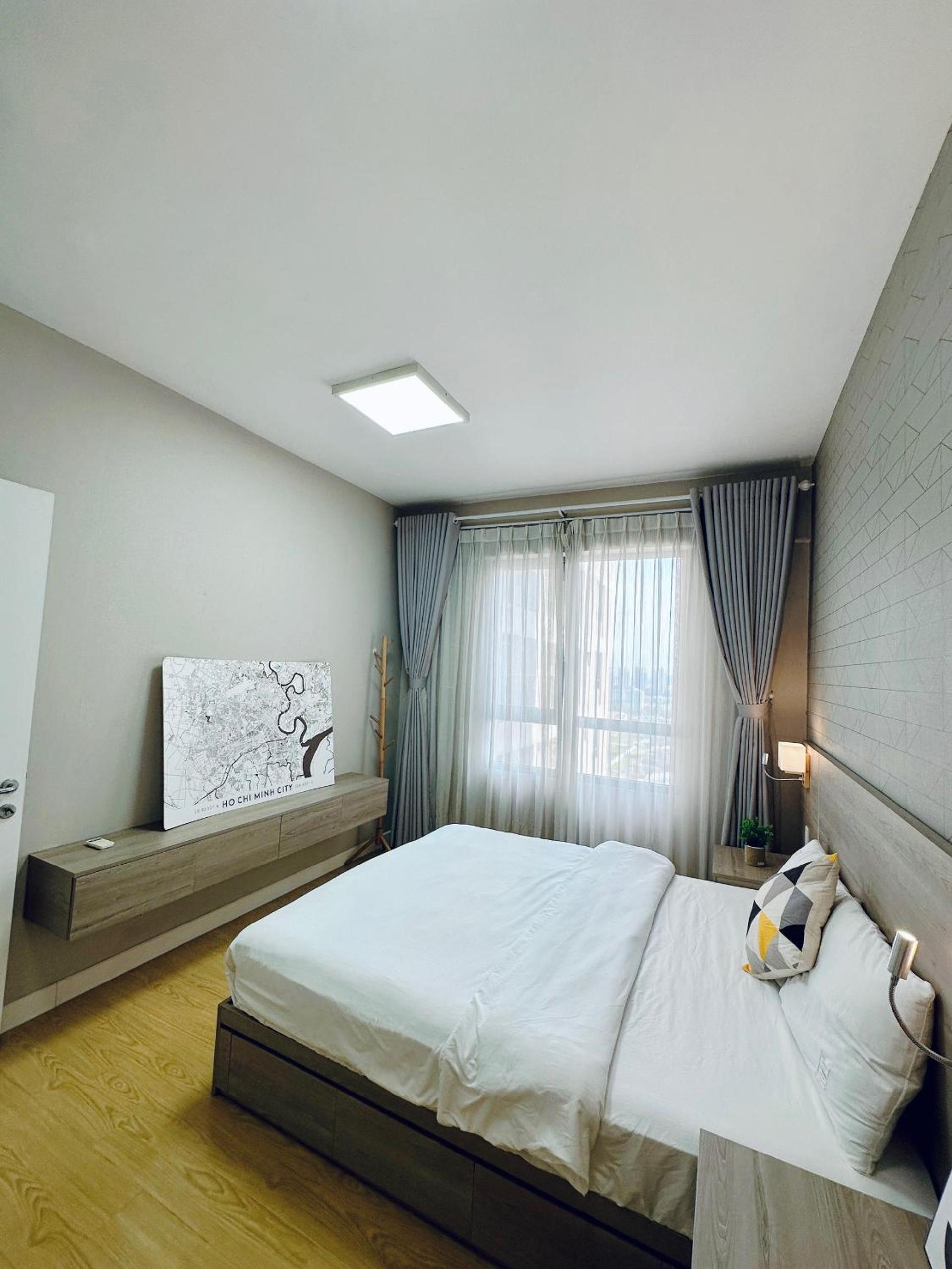 HHomes - Luxury 1 Bedroom view City at Masteri Thao Dien with Pool GYM