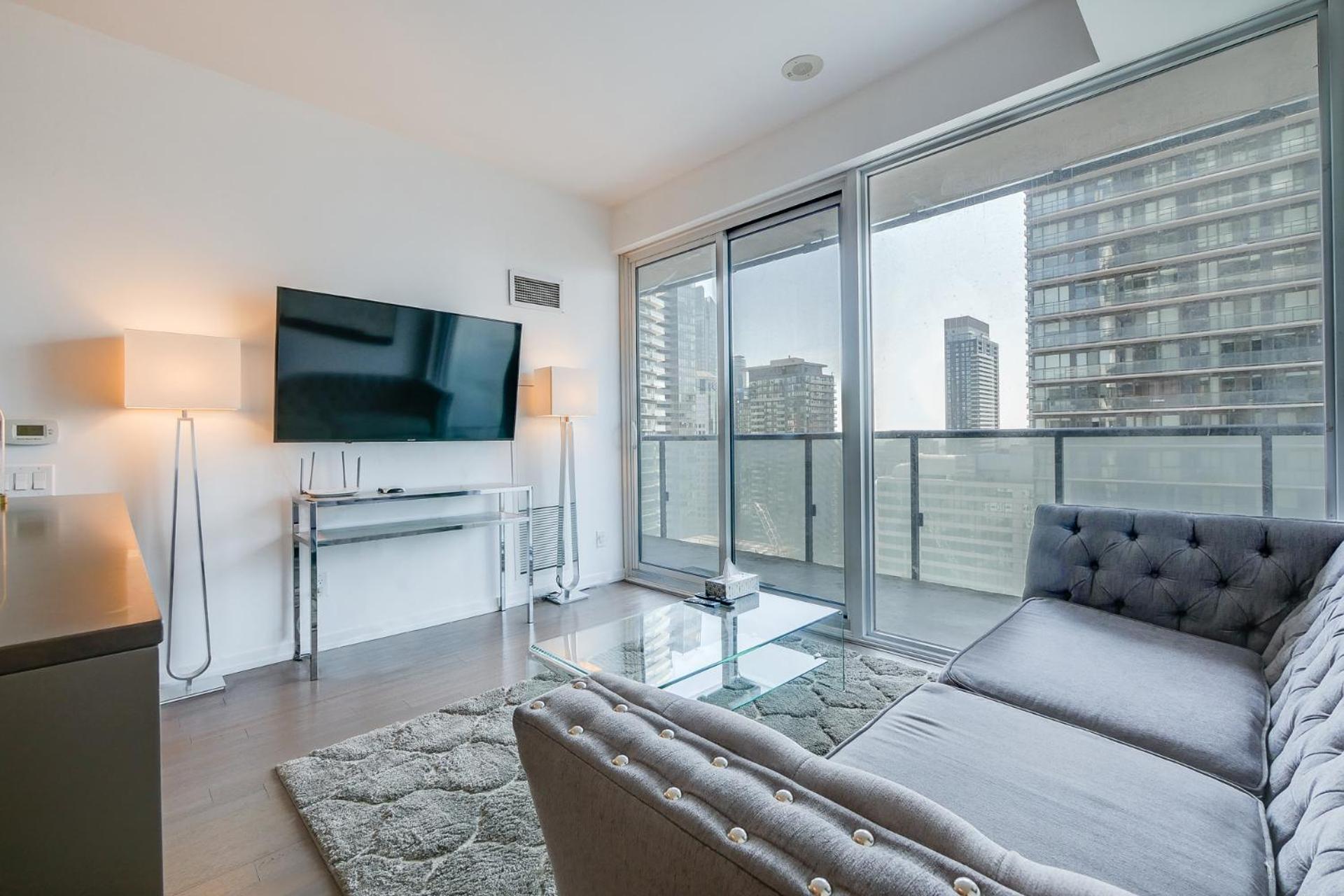1BR Condo - City View, Near CN Tower & Rogers Center