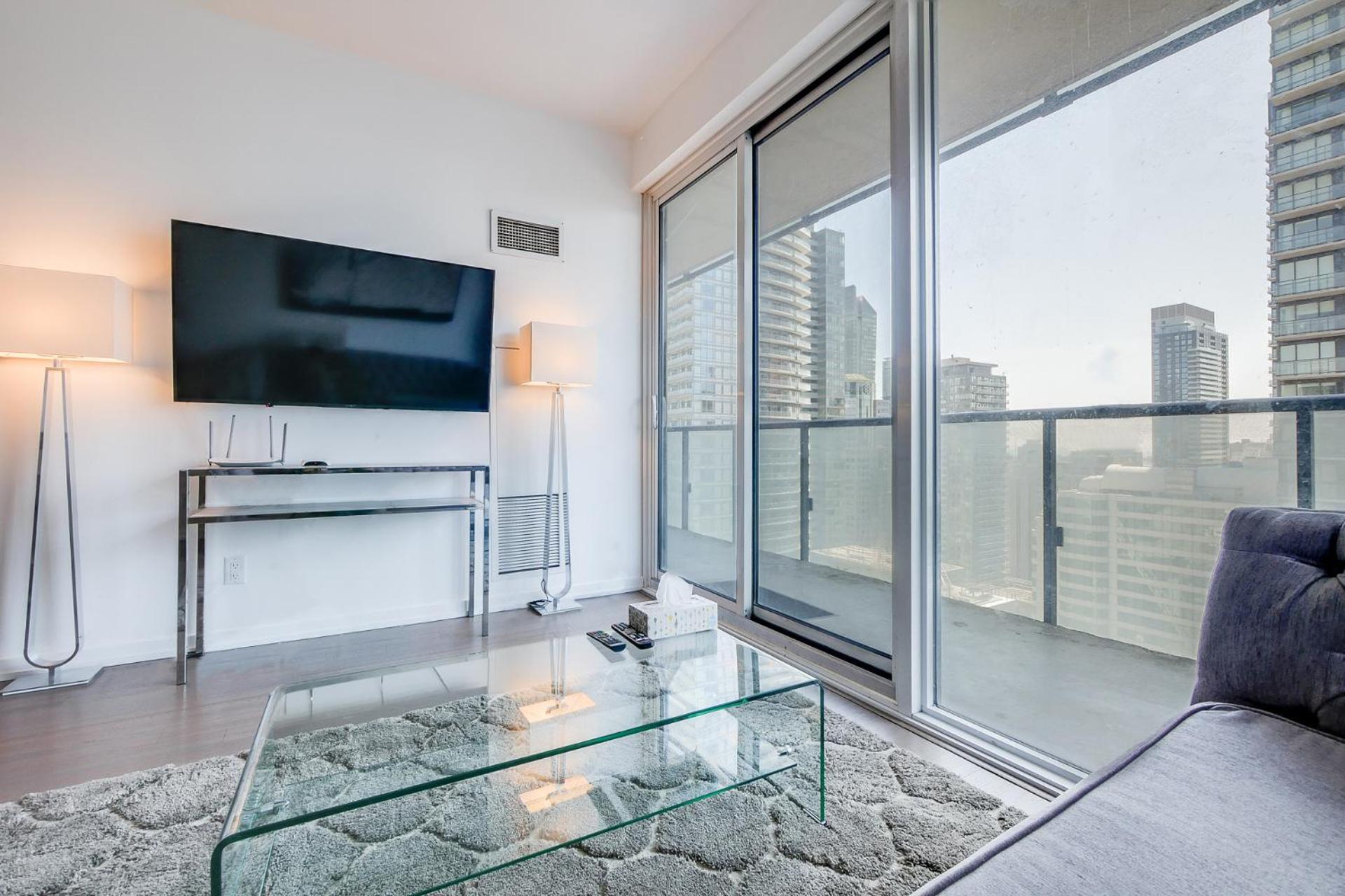 1BR Condo - City View, Near CN Tower & Rogers Center