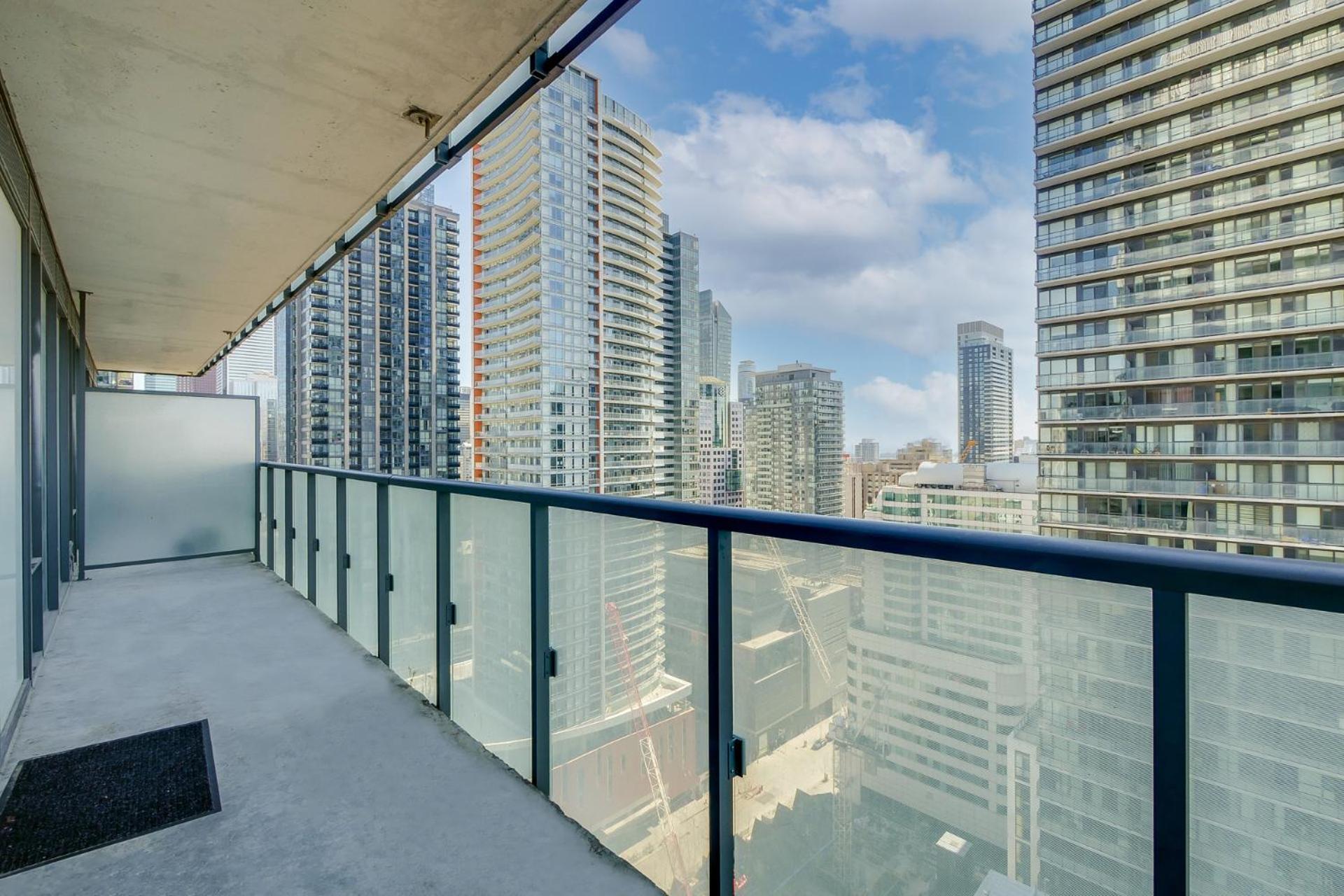 1BR Condo - City View, Near CN Tower & Rogers Center