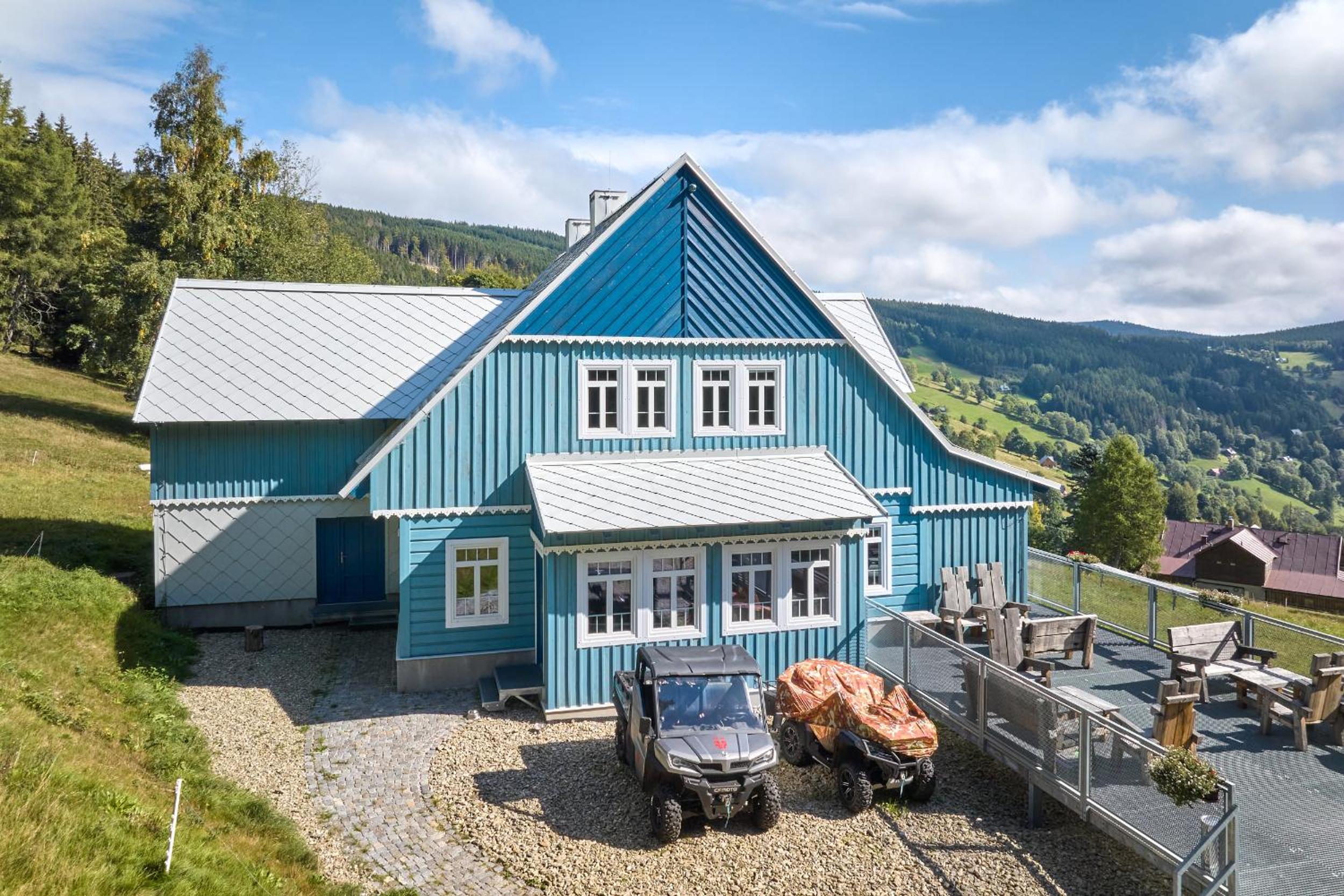 Urlas Apartments, 80m from ski slope, Dog friendly
