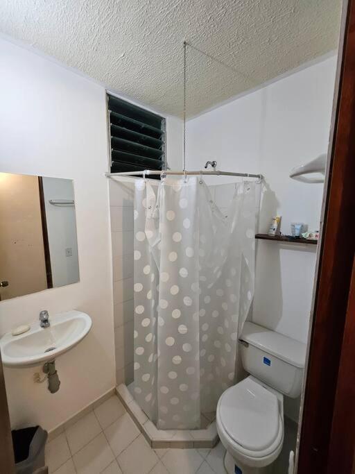 apartamento santa marta comodo economico