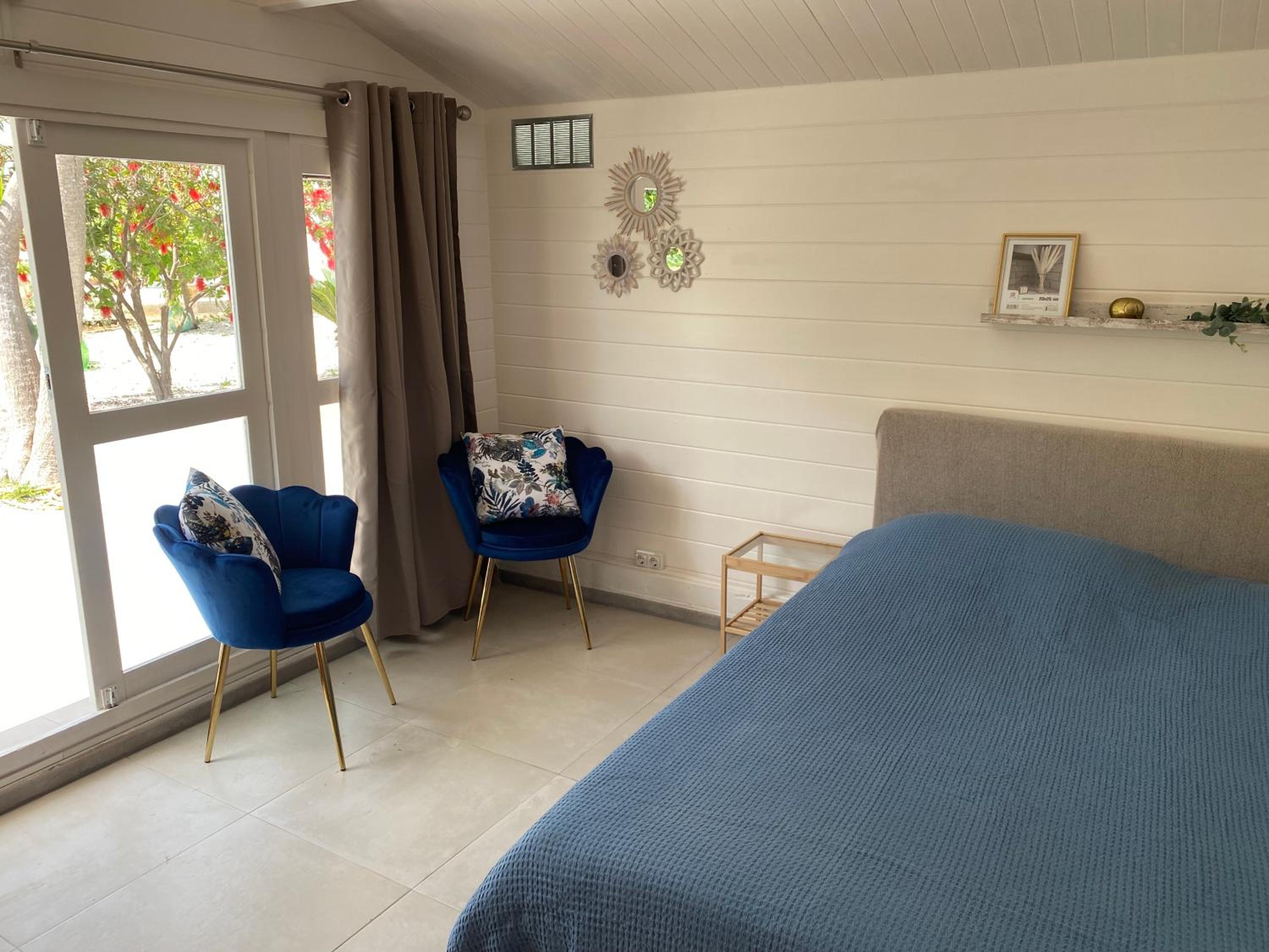 Secret Garden Chalet No. 1 photo 2