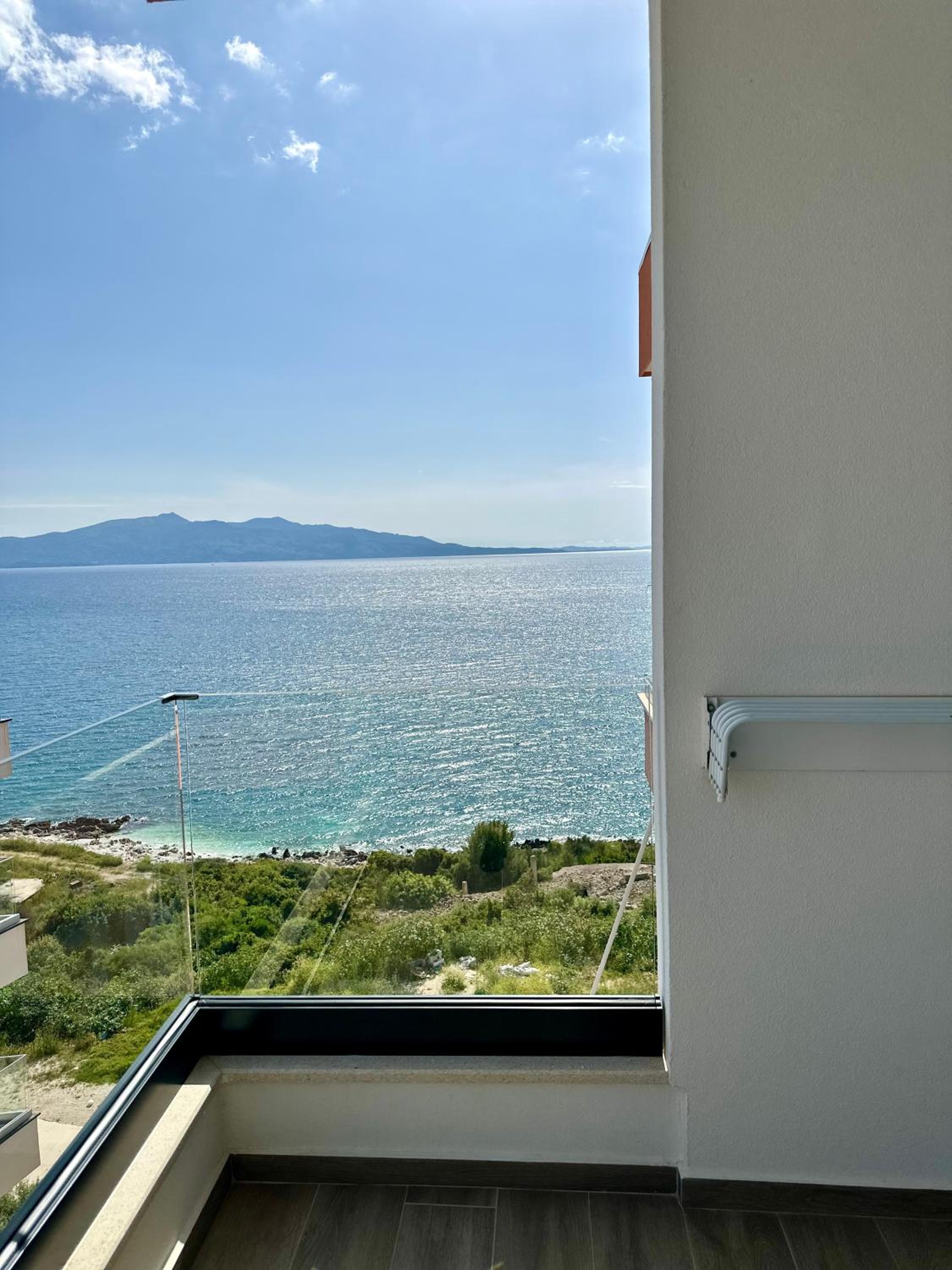 LOOKOUT Apartments