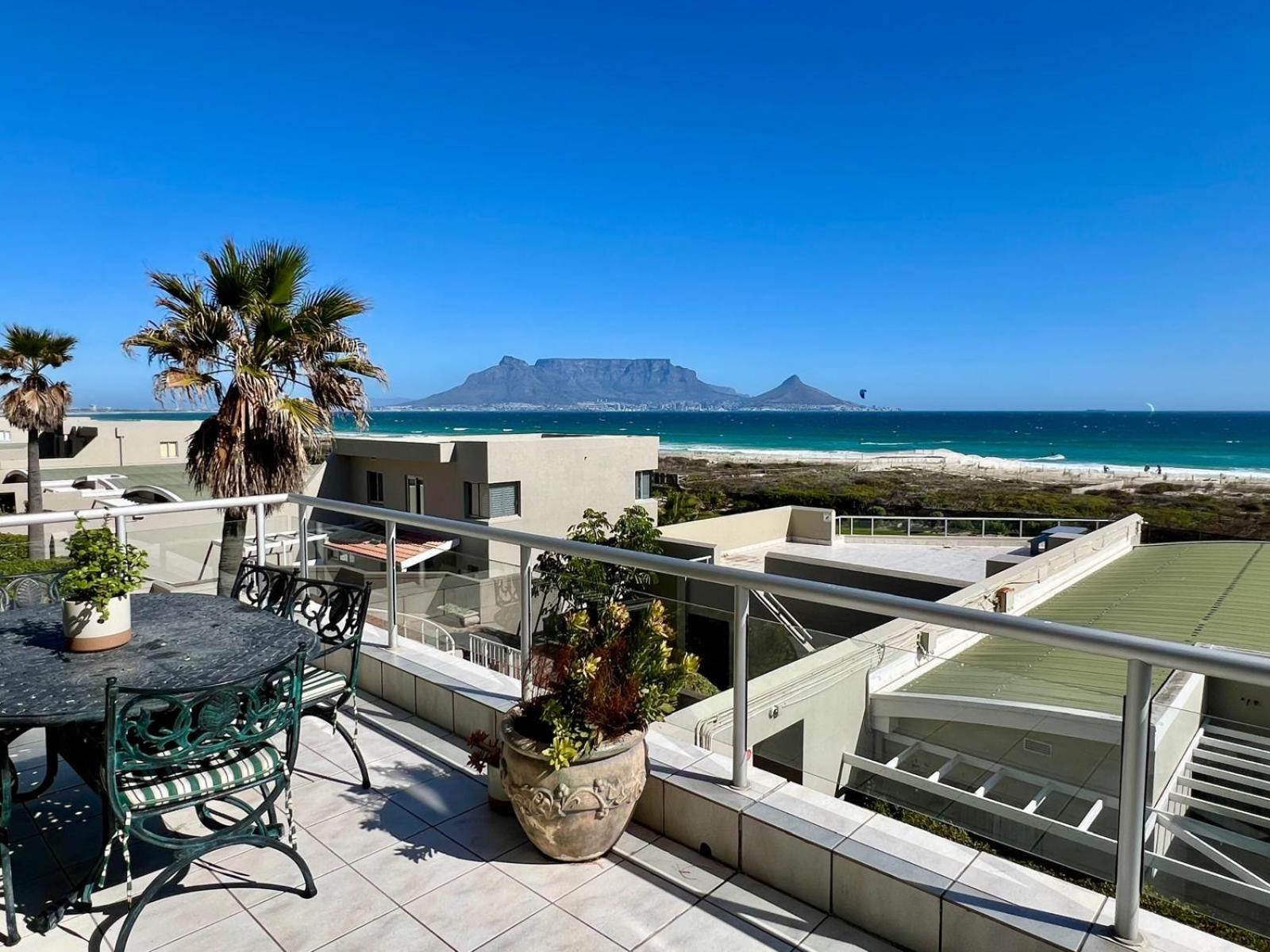 Recently Renovated Beachfront Apartment for 6, view at Table Mountain view 4