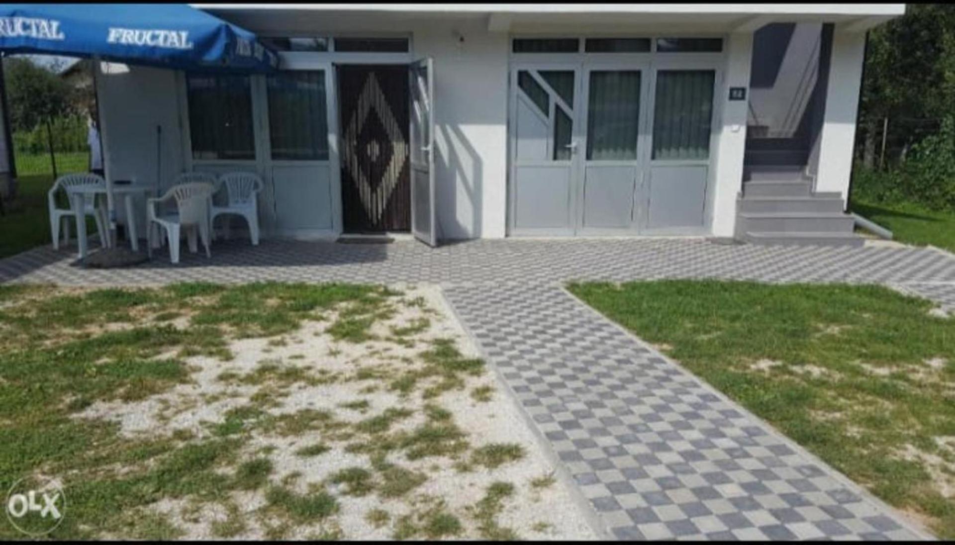 Two Stories House Nelix