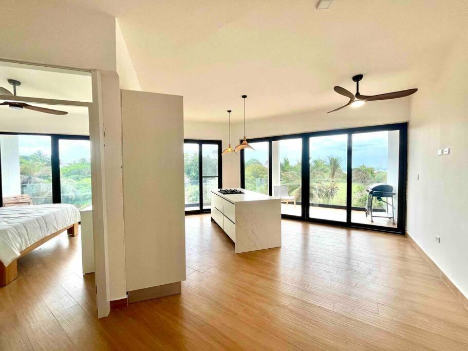 Penthouse Playa Encuentro/ private spa