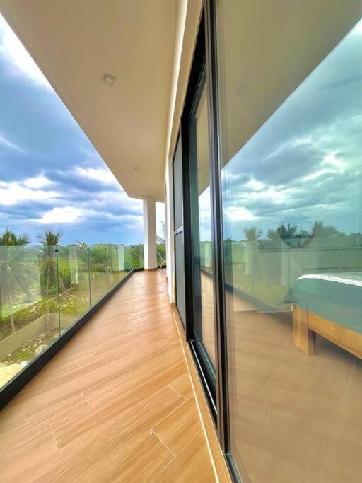 Penthouse Playa Encuentro/ private spa