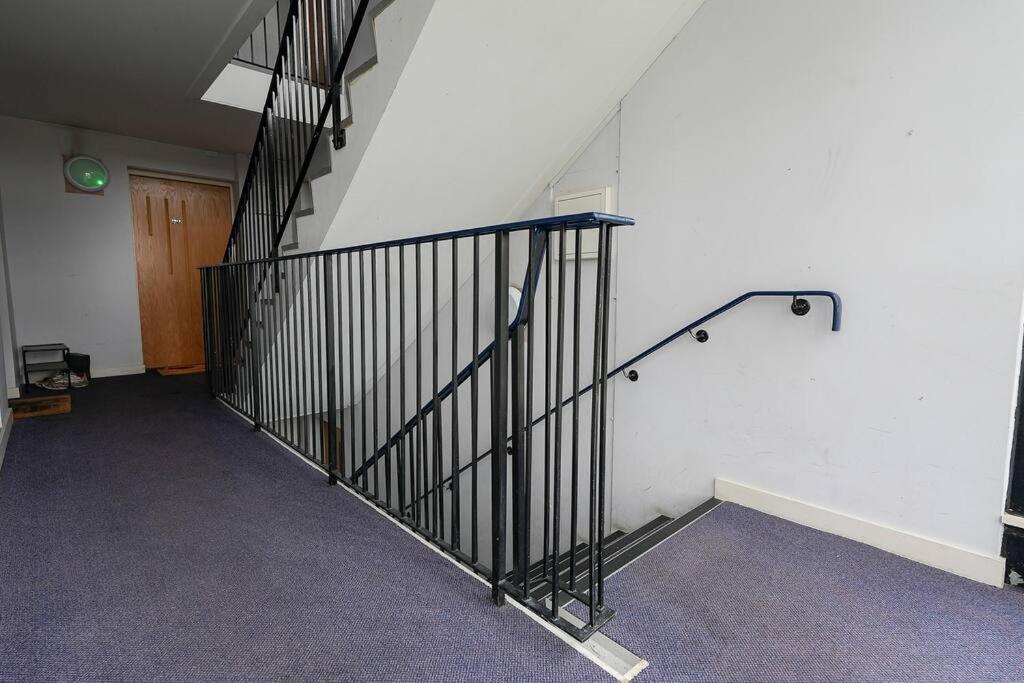 Whiteside Apartment