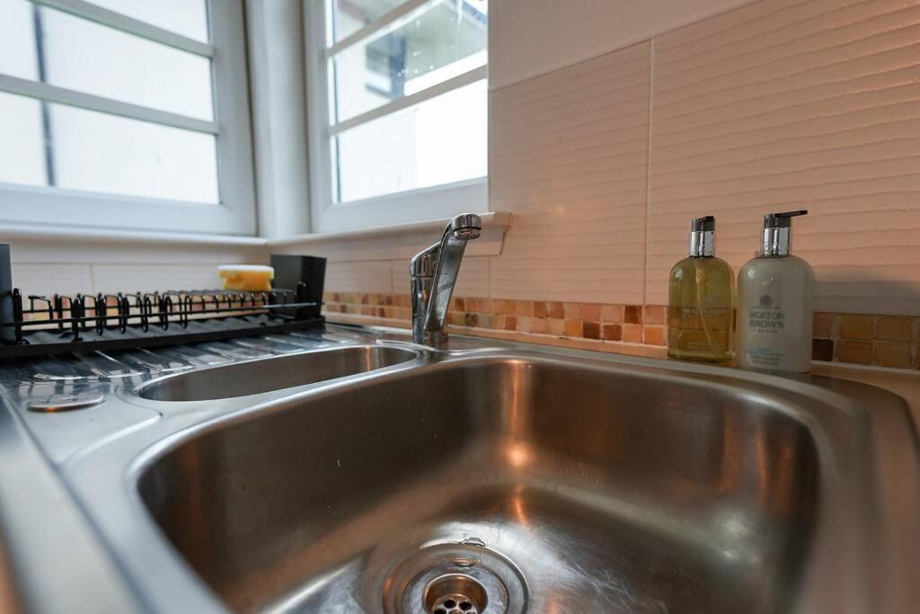 Whiteside Apartment