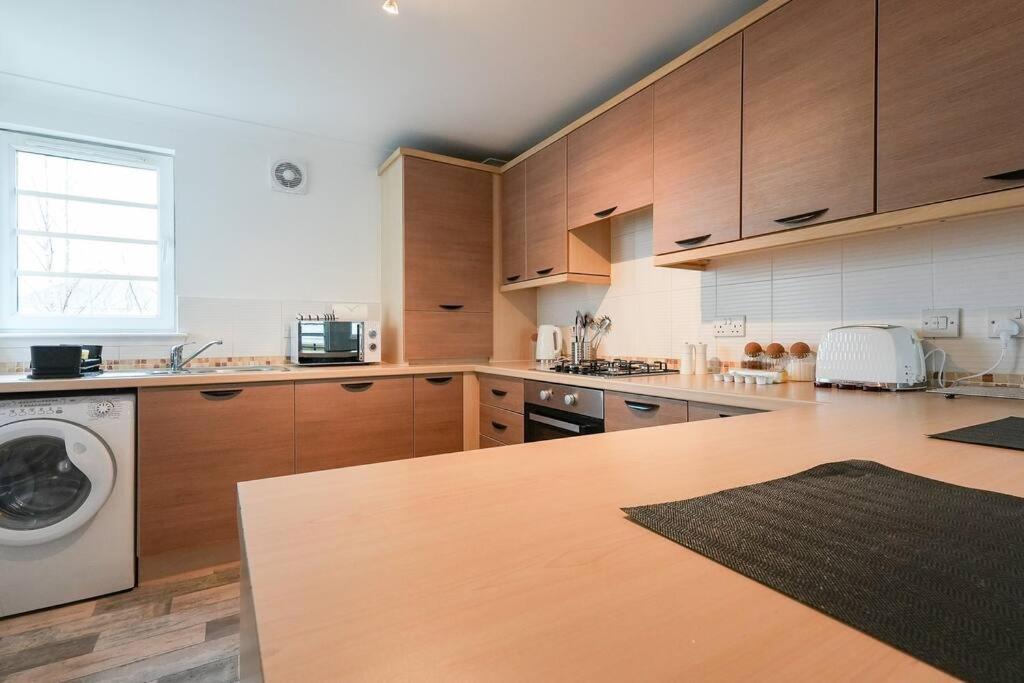 Whiteside Apartment