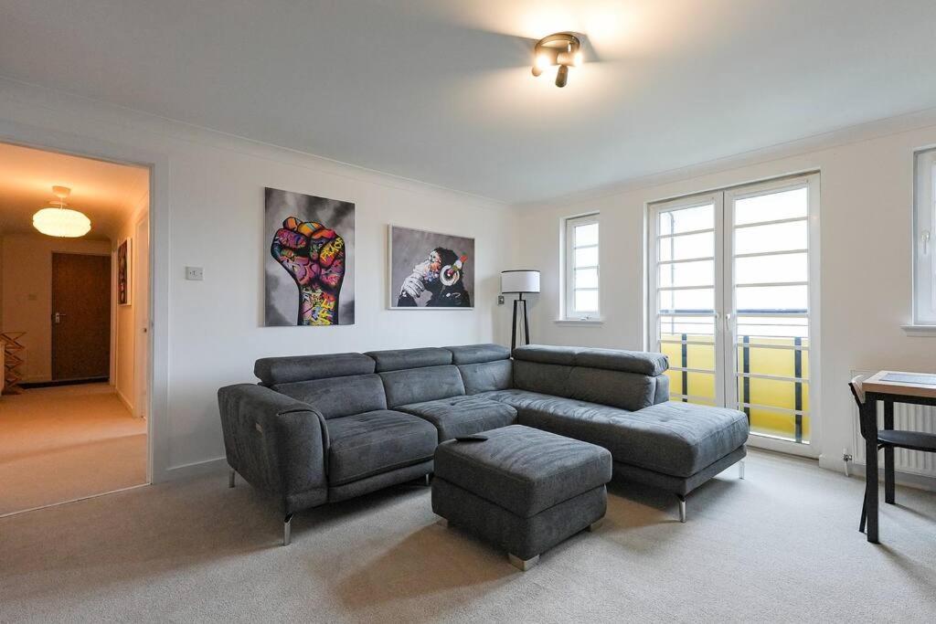 Whiteside Apartment