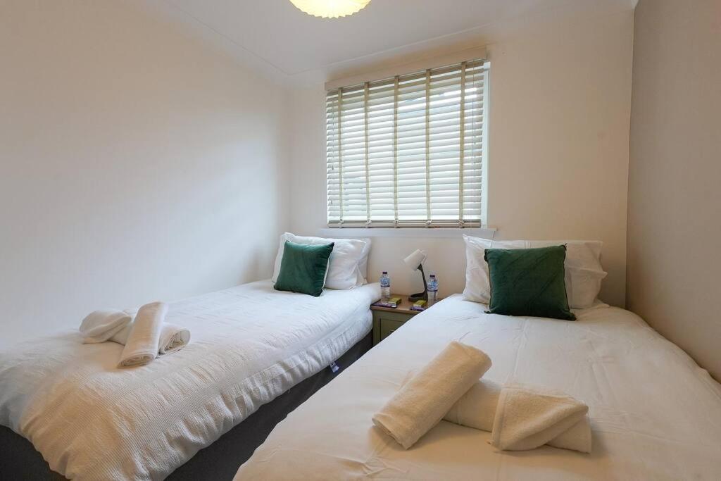Whiteside Apartment