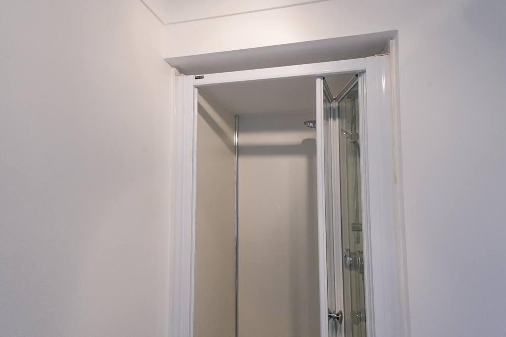 Whiteside Apartment