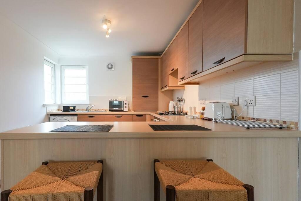 Whiteside Apartment