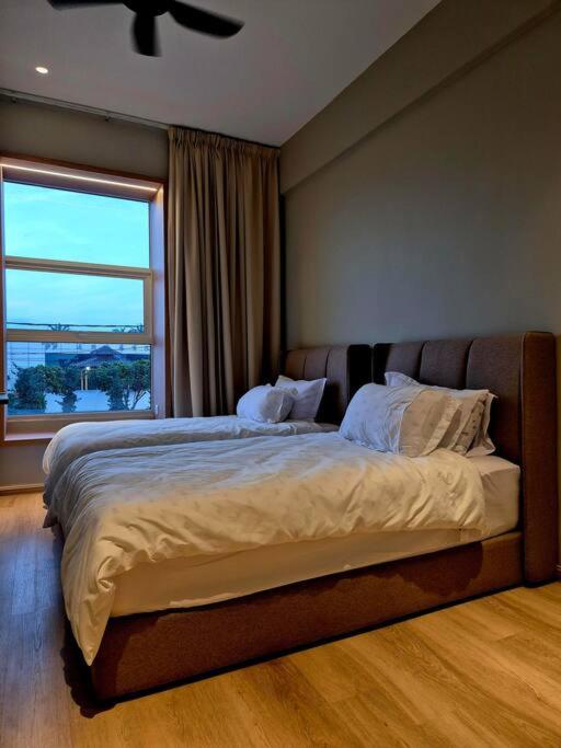 Large Group 11 Pax Adult Stay, 5BR, Alma BM, 1 min Aeon Alma, Family Gathering, Wedding, Work Stay photo 3