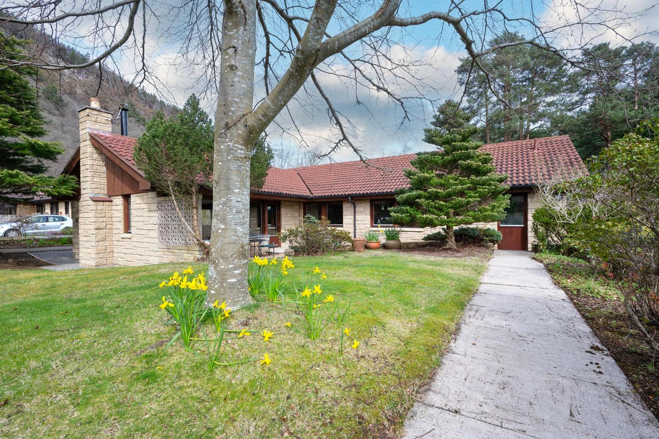Greenwood - Stunning Scandinavian Style Home in the heart of Ballater Royal Deeside
