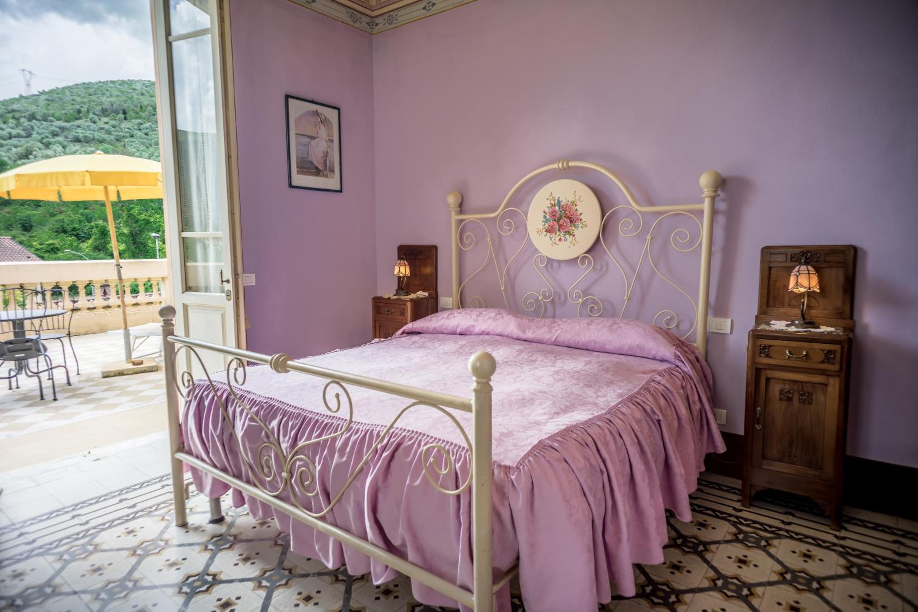 Marta Guest House