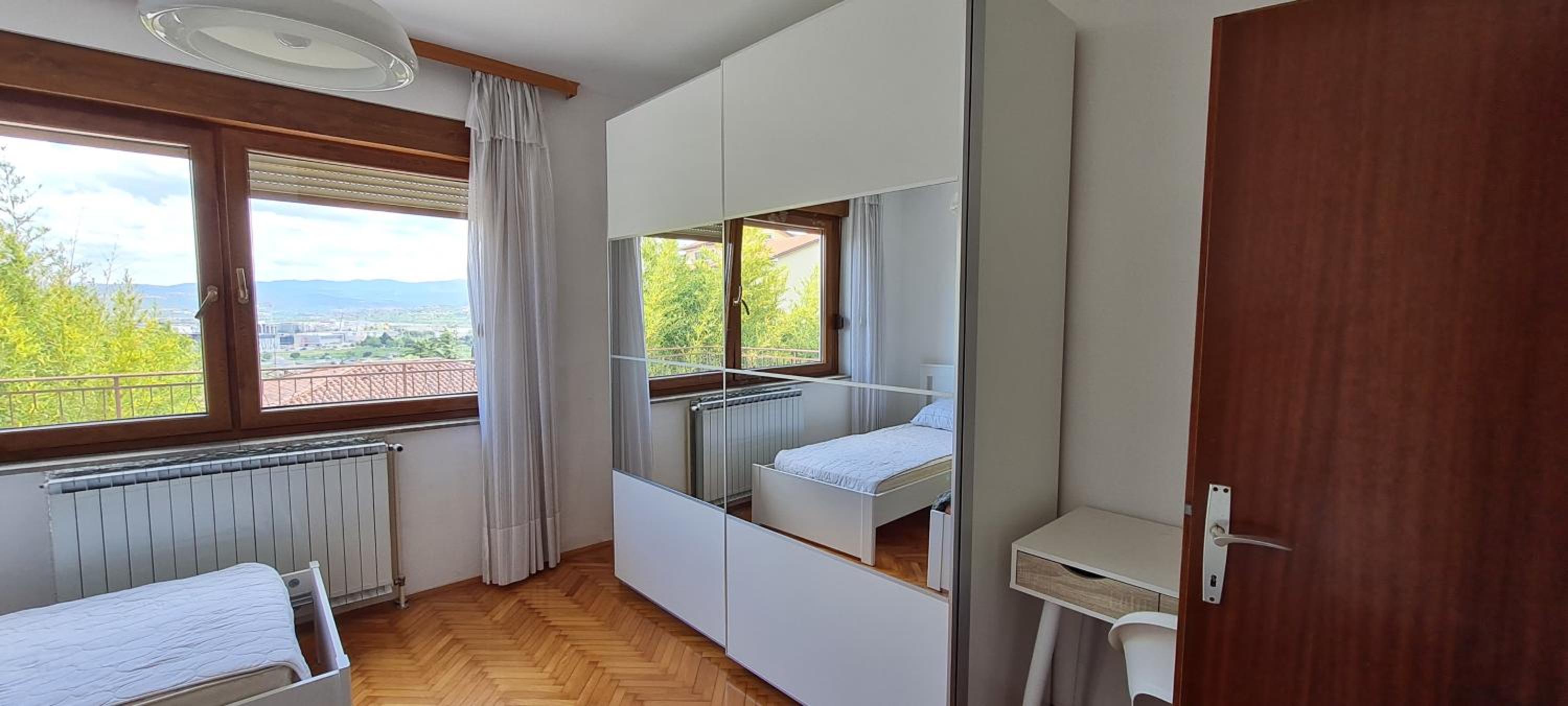 Apartment By the Castle view 5
