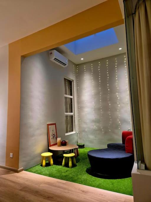 Large 11 Pax BIG Group Adult Stay, 5 BR, Alma BM, Weddding, Gathering, Work Stay photo 5