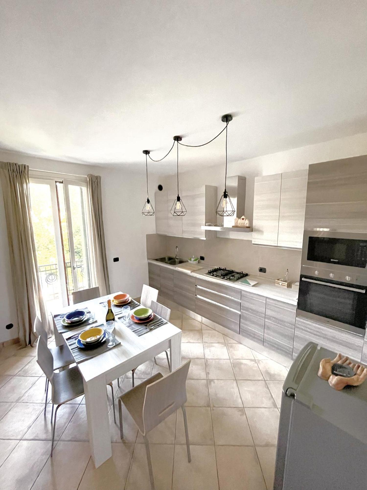 FACCIO17 en Verona — kitchen