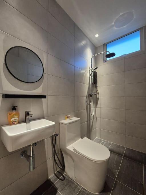 Large 11 Pax BIG Group Adult Stay, 5 BR, Alma BM, Weddding, Gathering, Work Stay