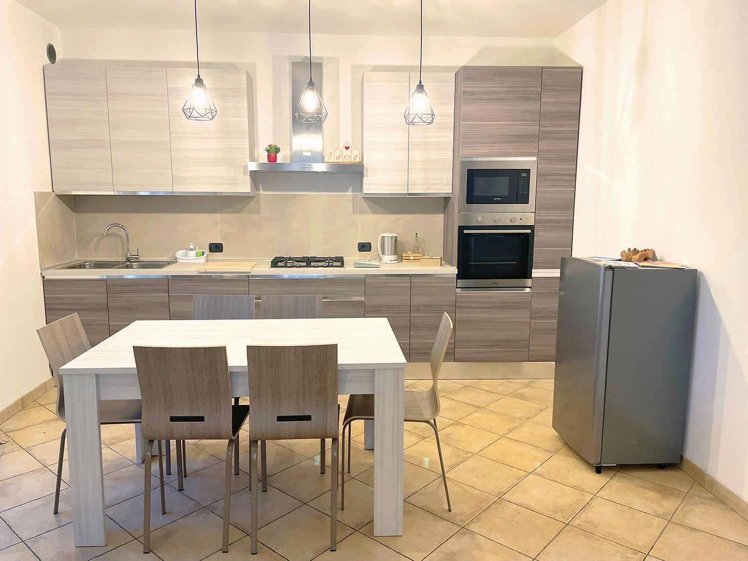 FACCIO17 en Verona — kitchen