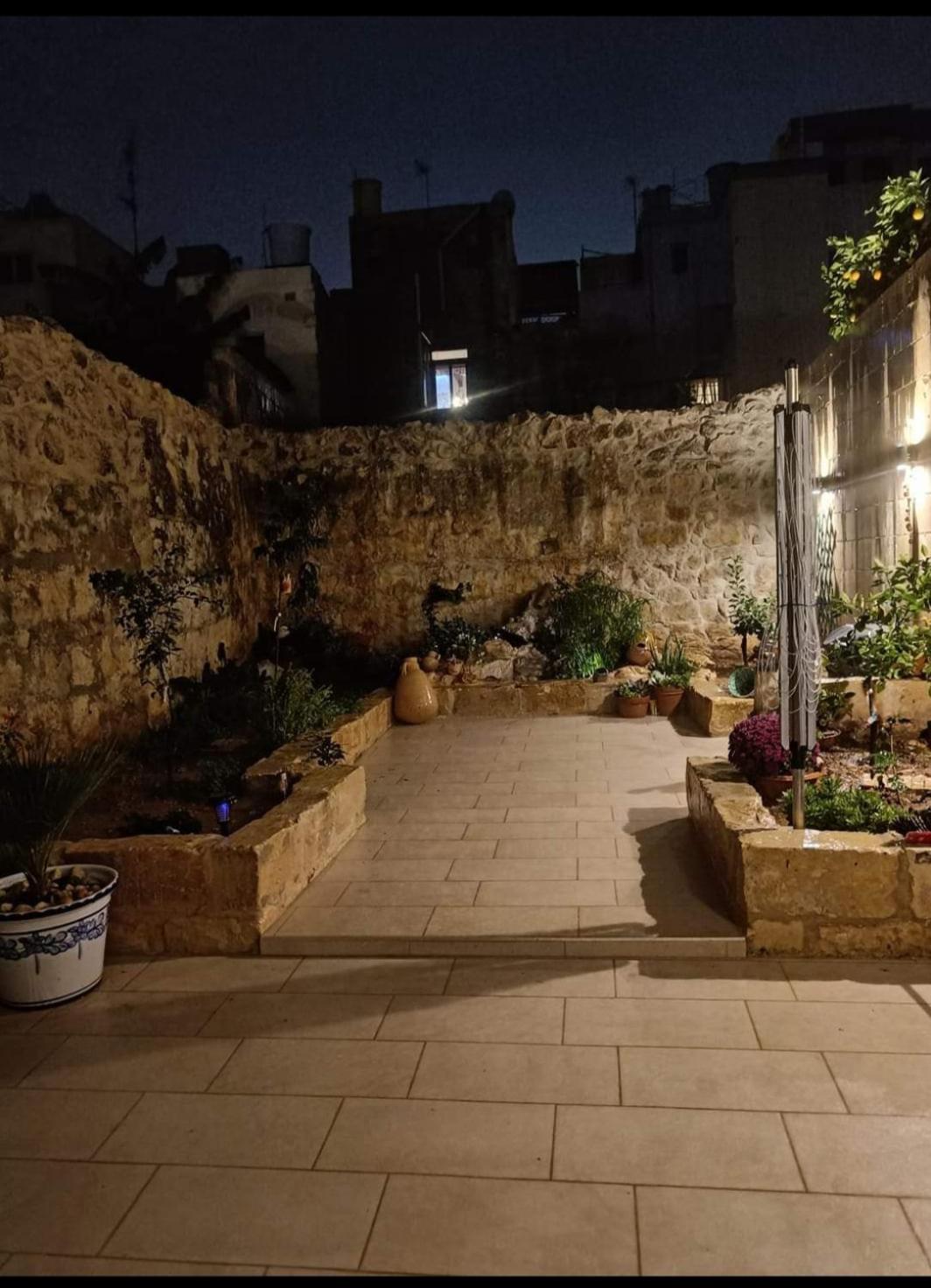 Room in Ain Karem - A Maltese Traditional Townhouse photo 3