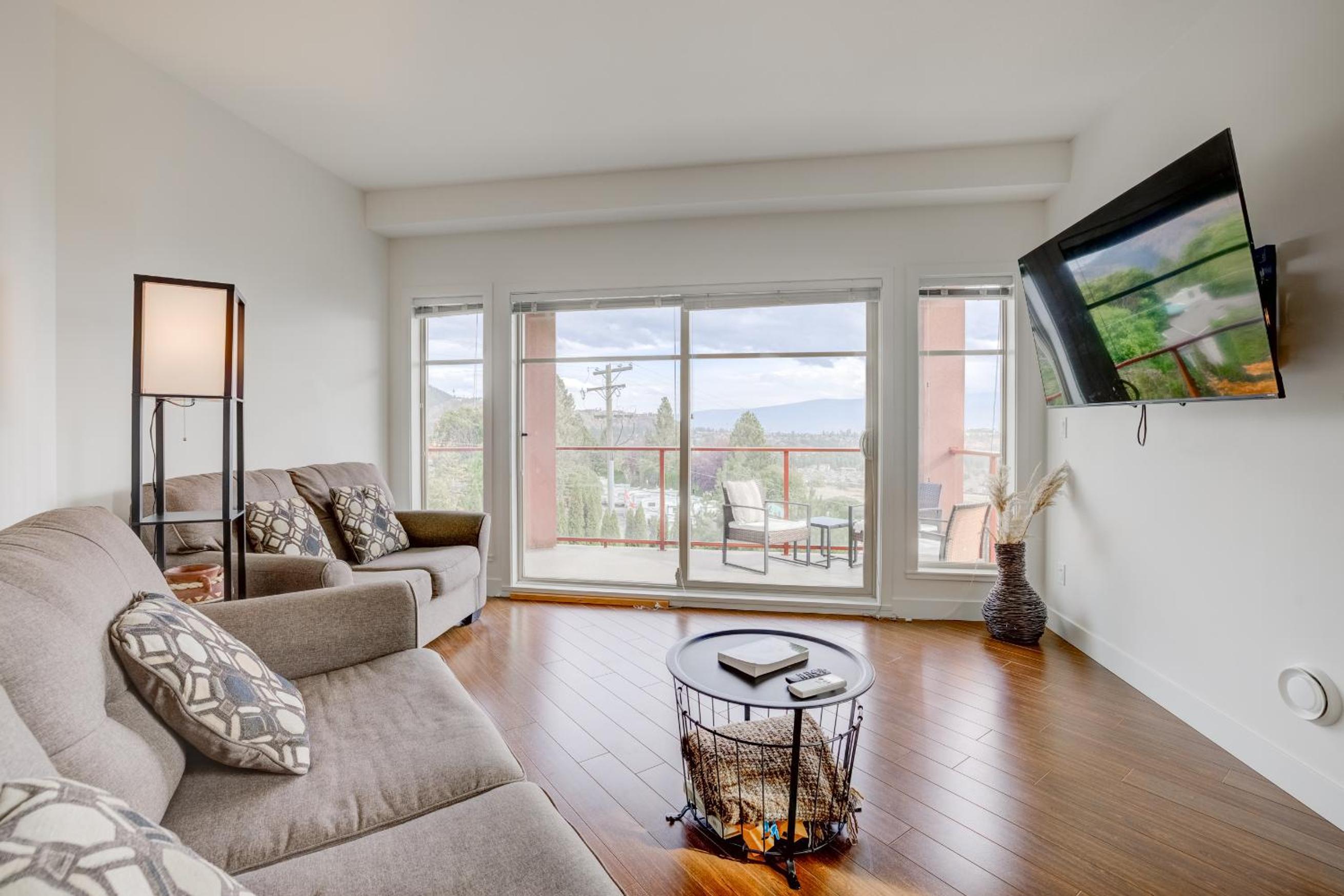 Corner Unit with Sprawling Deck and Views Unit 204