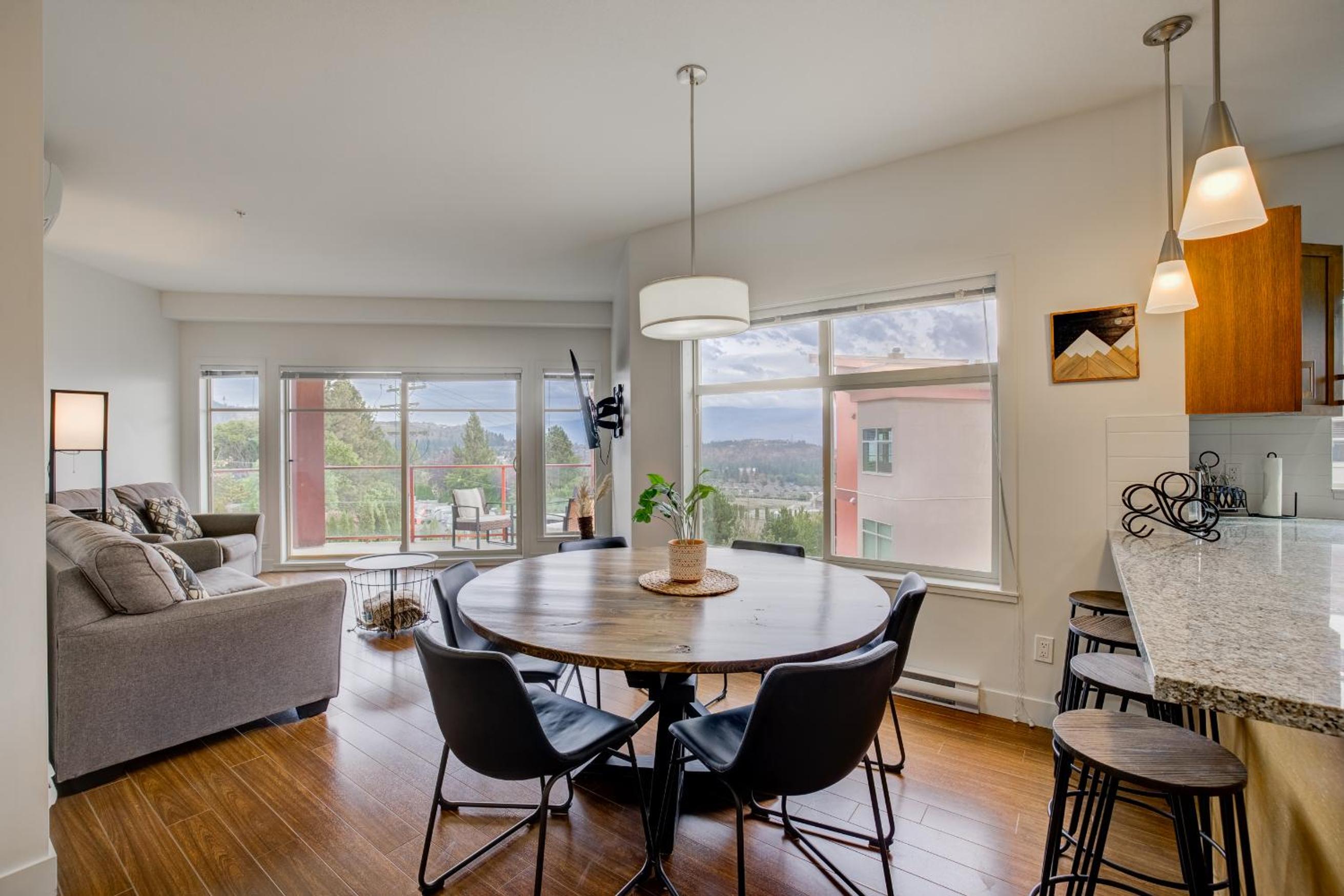 Corner Unit with Sprawling Deck and Views Unit 204