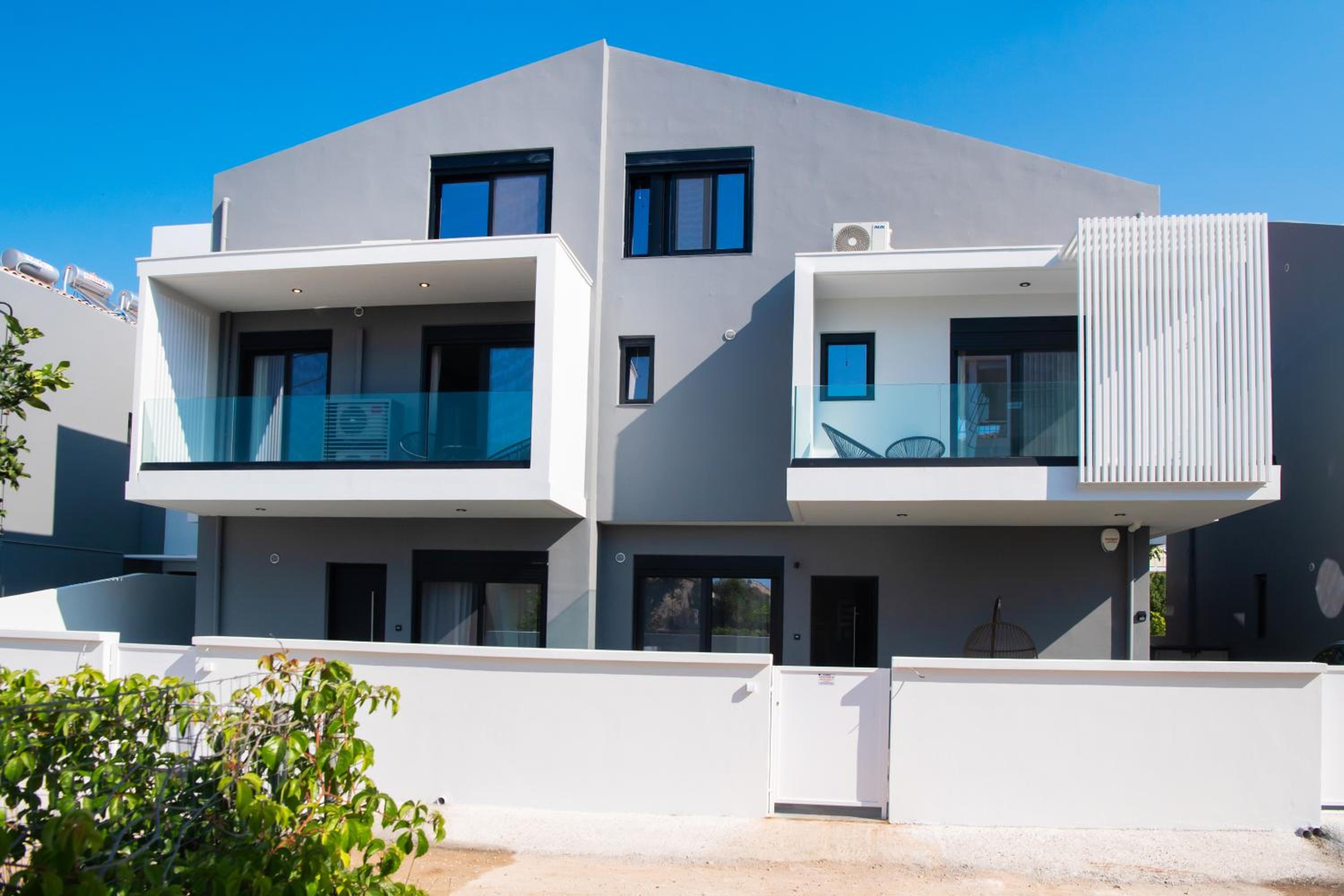 Dawn Maisonettes Lefkas City