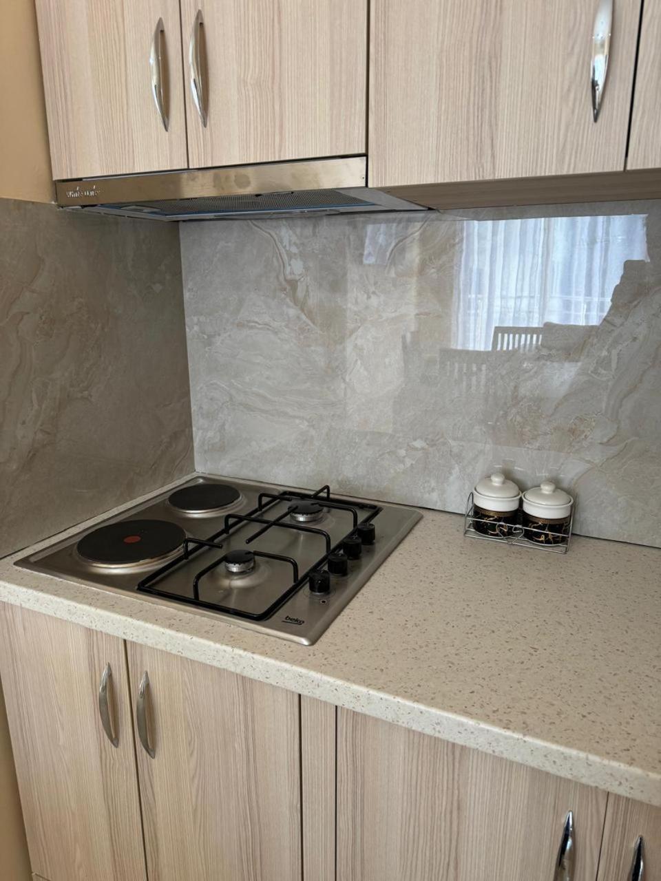 Durres Lovely Apartment with Balcony
