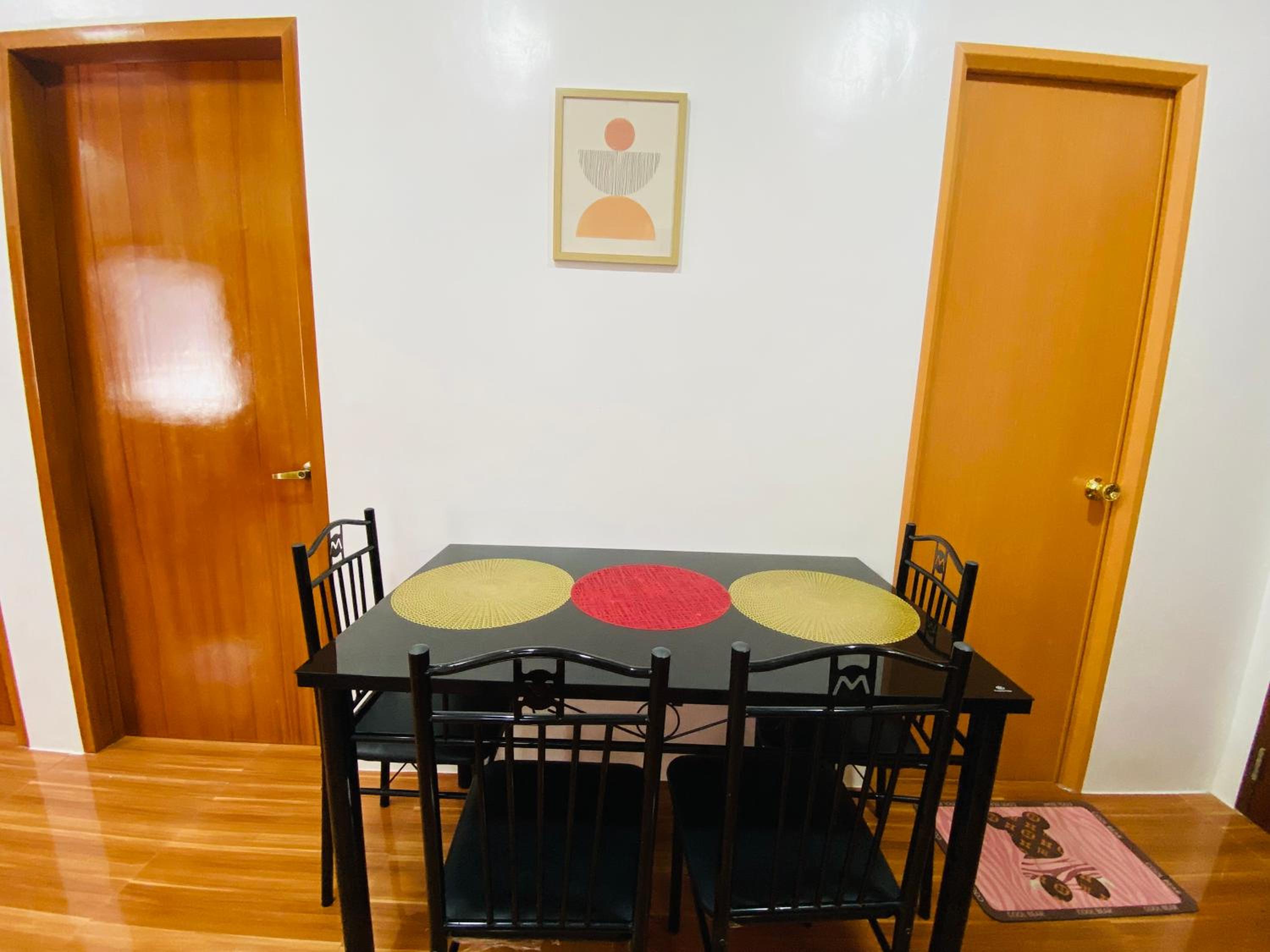 Lucas Transient House