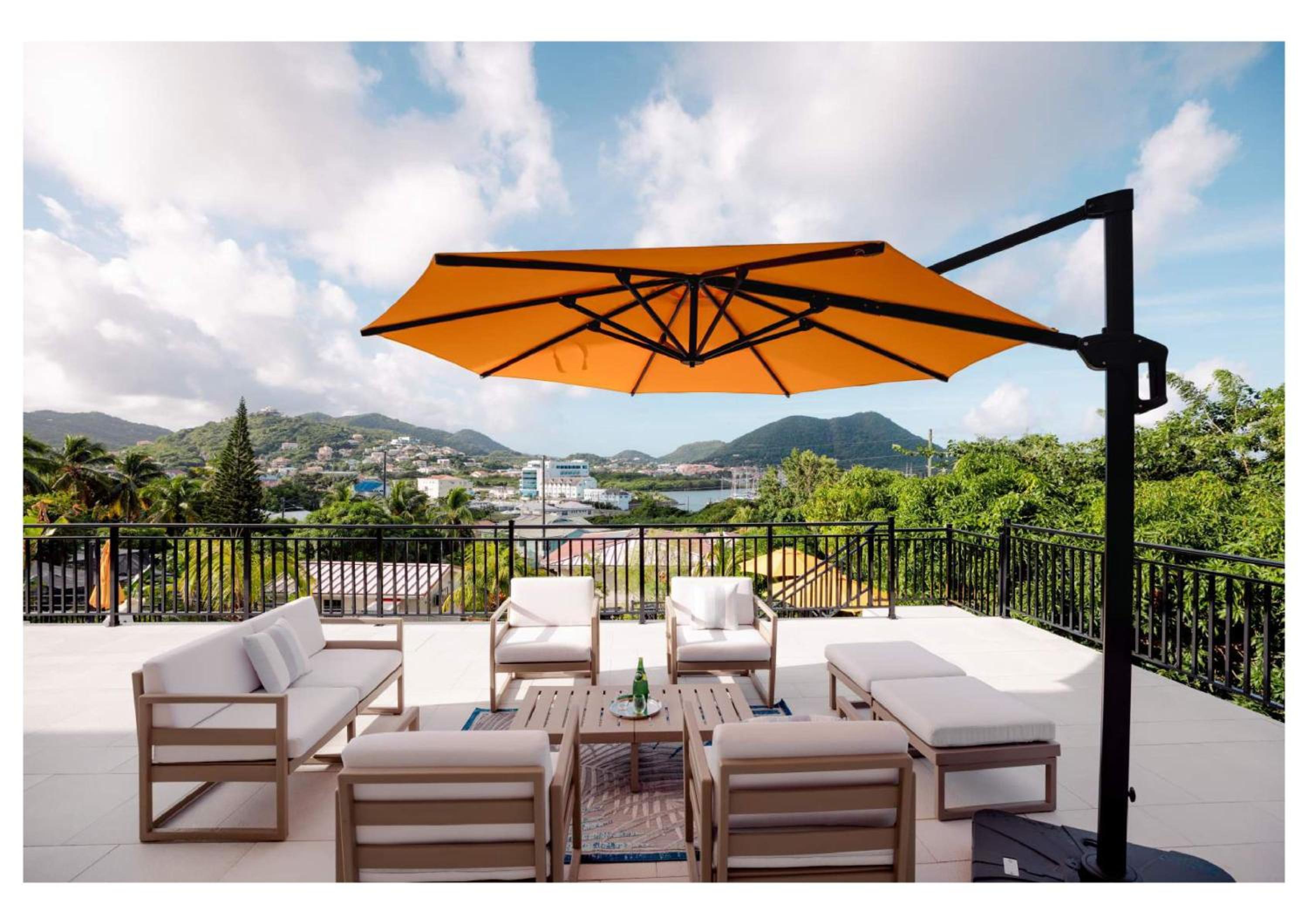 Luxurious Oasis for groups view 3