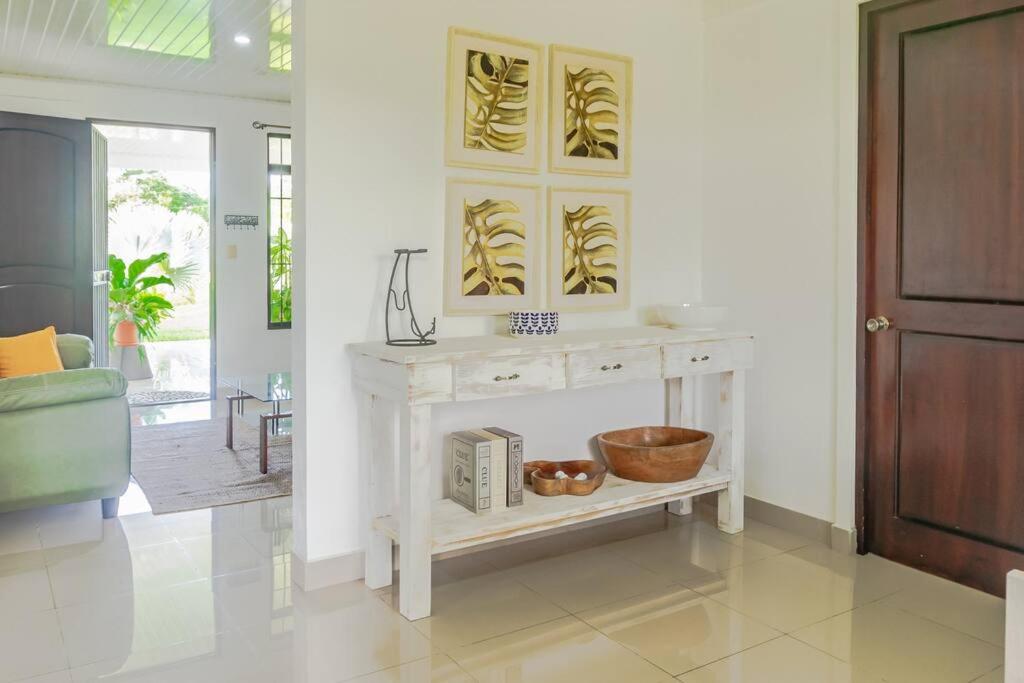 Samara Sunshine Retreat: Cozy Countryside Haven