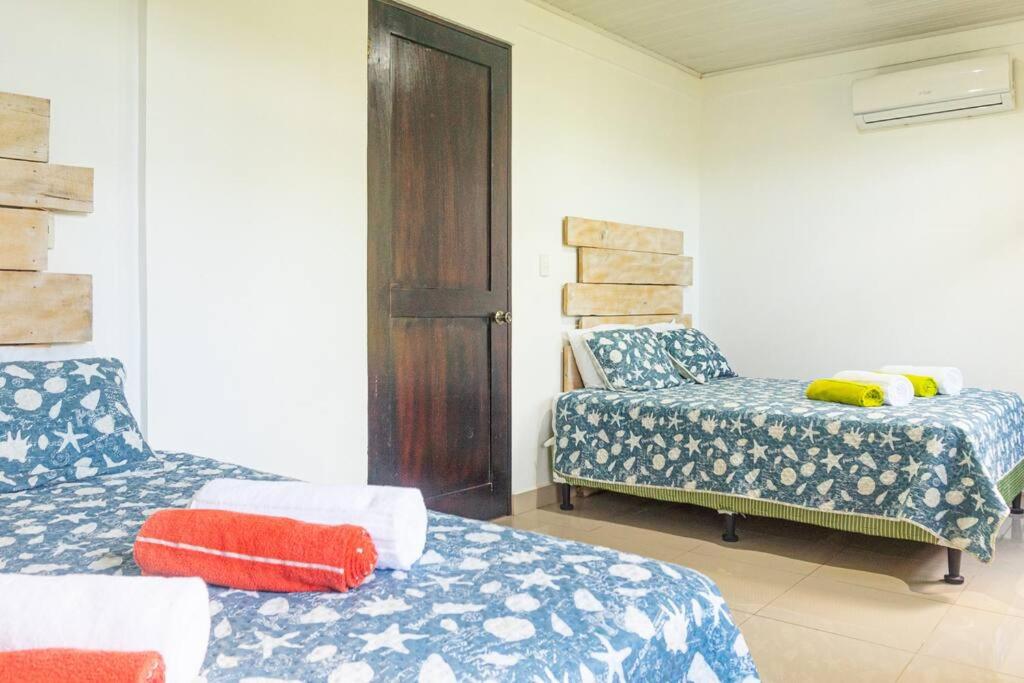 Samara Sunshine Retreat: Cozy Countryside Haven