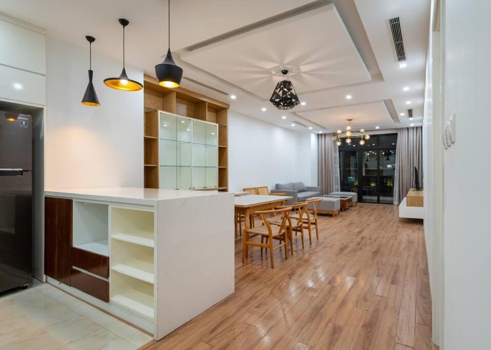Lynhzz Housing- Vinhomes Royal City 2BR-R11620