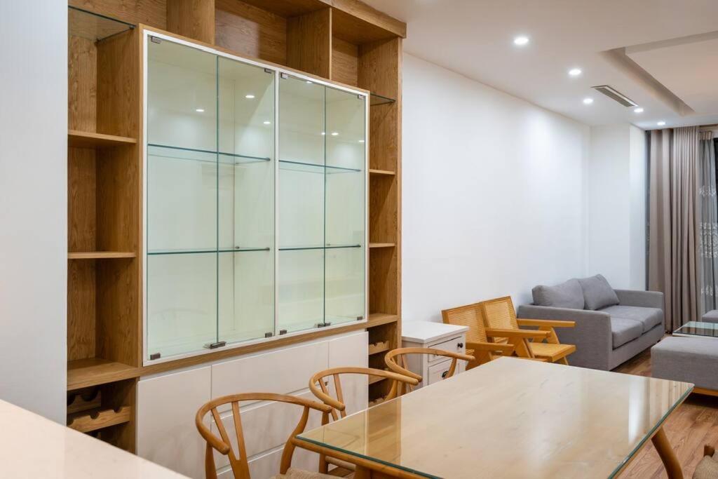 Lynhzz Housing- Vinhomes Royal City 2BR-R11620