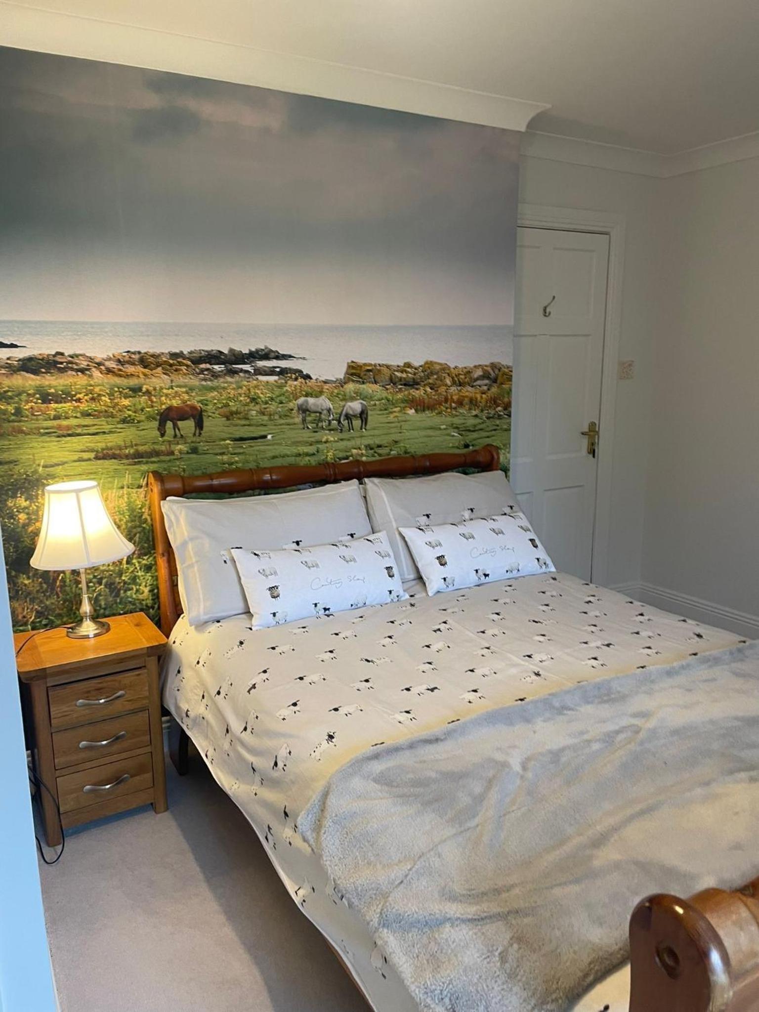 Cosy Rooms in a Stone Cottage view 4