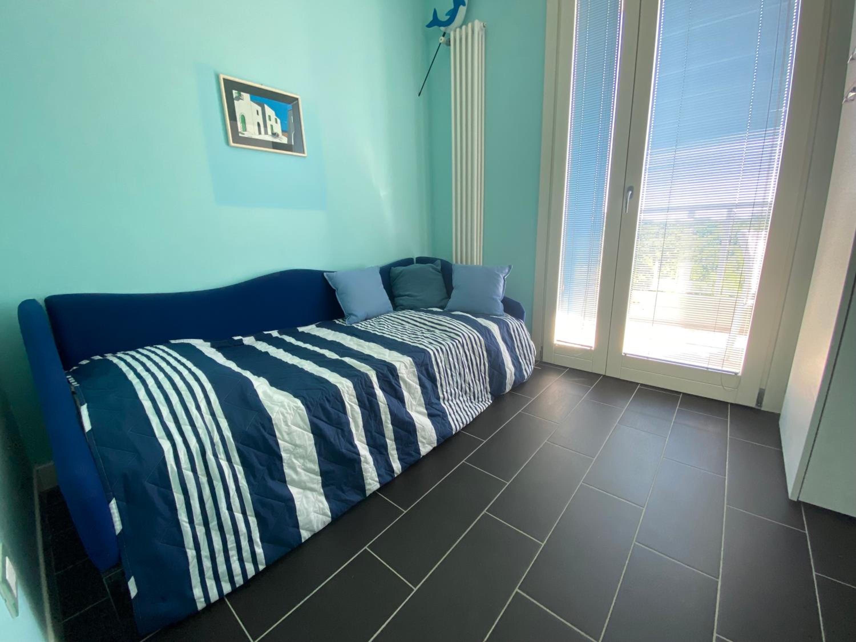 Photo 37