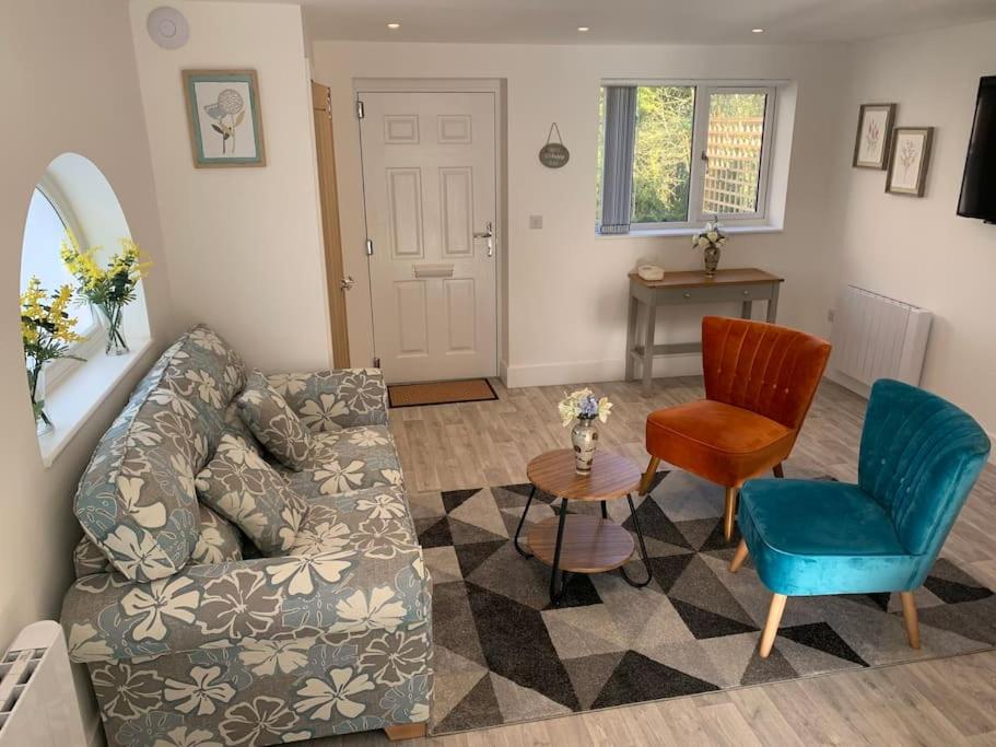 Cosy Countryside Cottage in an Area of Outstanding Natural Beauty view 2