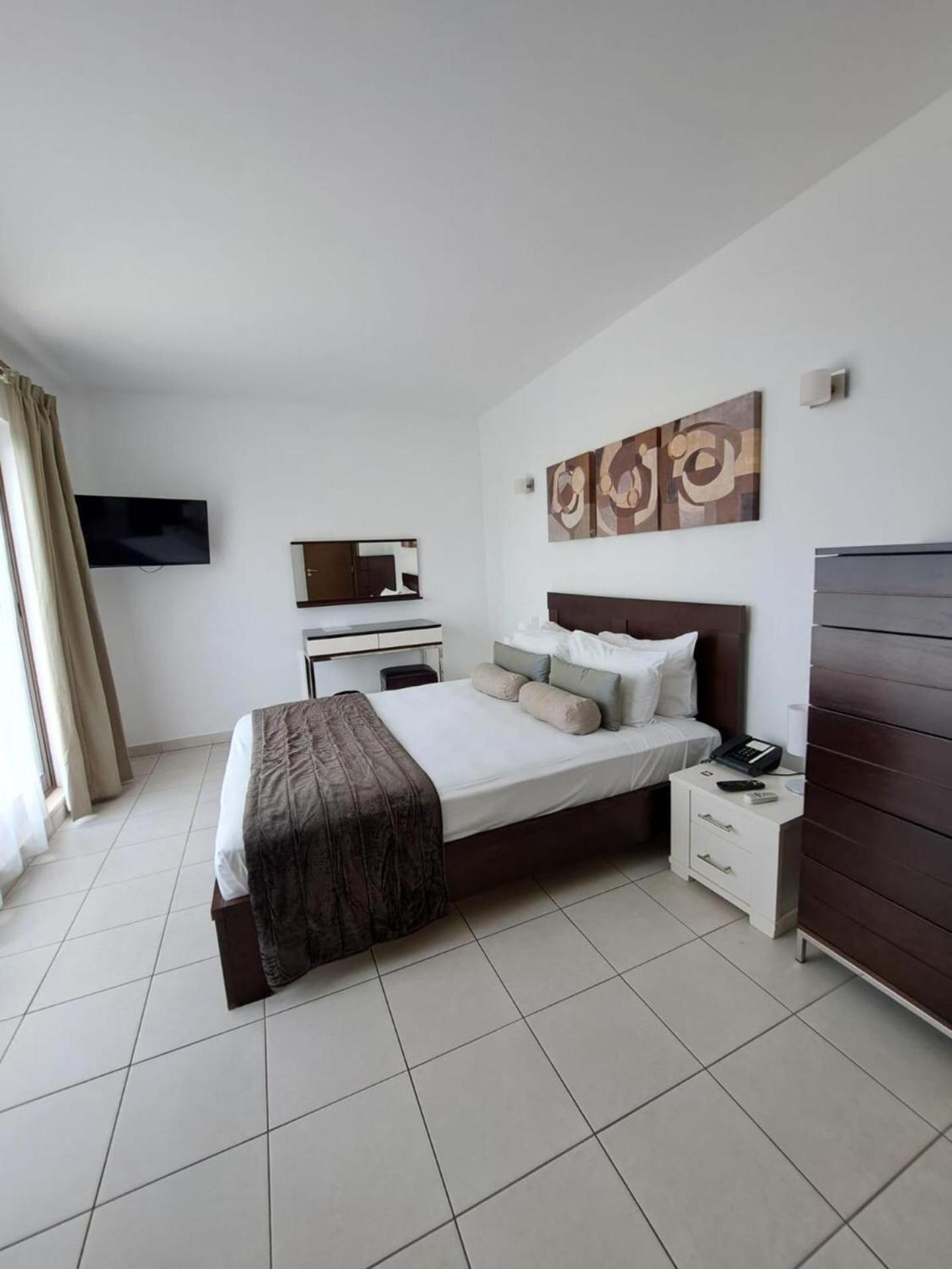 Spacious family friendly 3-Bed Villa Dunas Resort