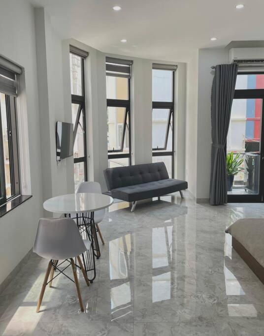 Ami Foreign Center DaNang 2 Cozy Room - Many Windows, Balcony, Two facades view 5
